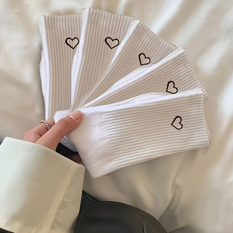 E-shop 5-er/10-er Pack Mehrgrößen Damen Dicke Gestreifte Over-the-Calf Socken, Trendige Süße Mode Herz-Print, Vielseitige Weiche Bequeme Freizeit-
