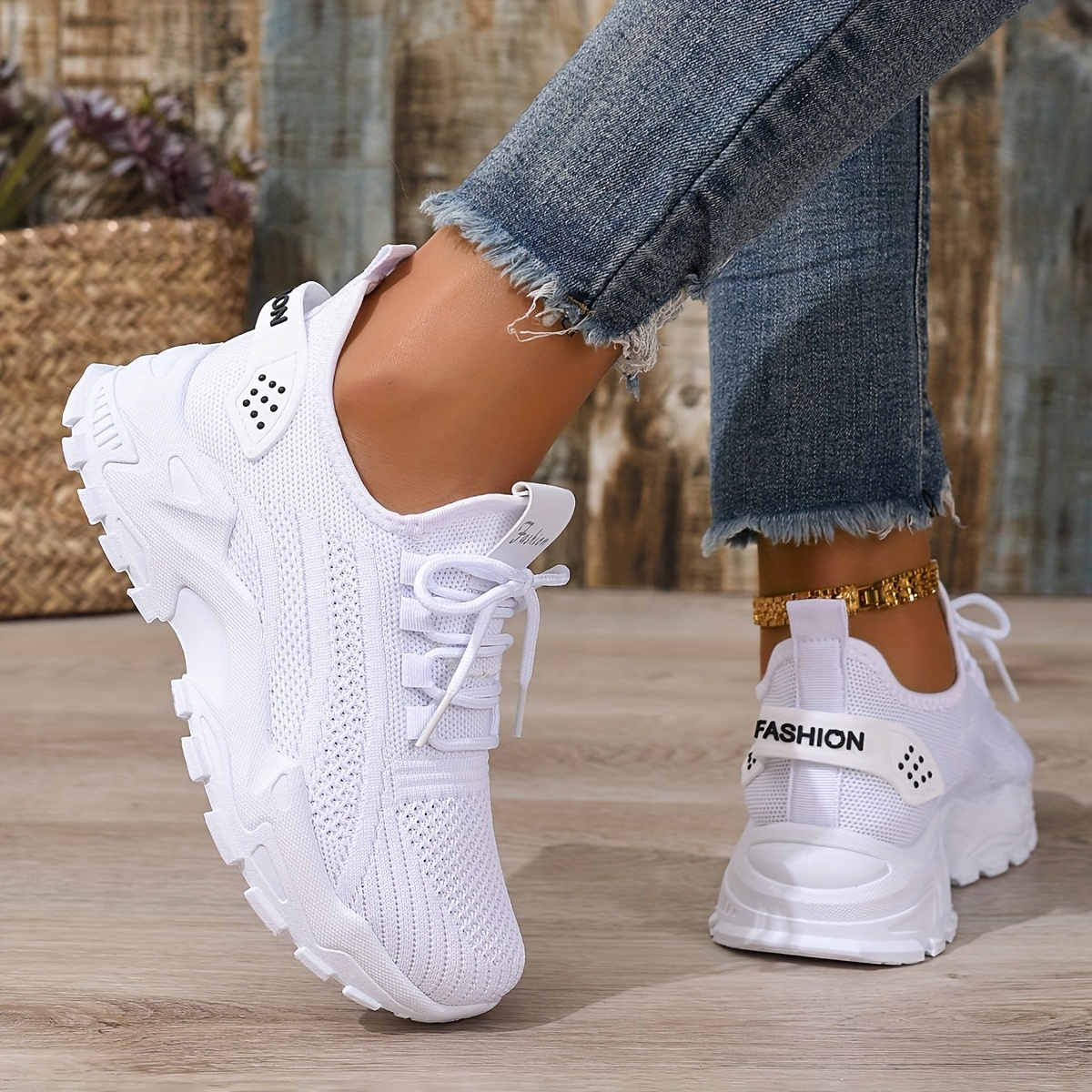 Image of Women's Fashion Lace-up Sneakers, Fly-woven Breathable And Comfortable Outdoor Running Shoes, Lightweight Soft-sole Casual Shoes