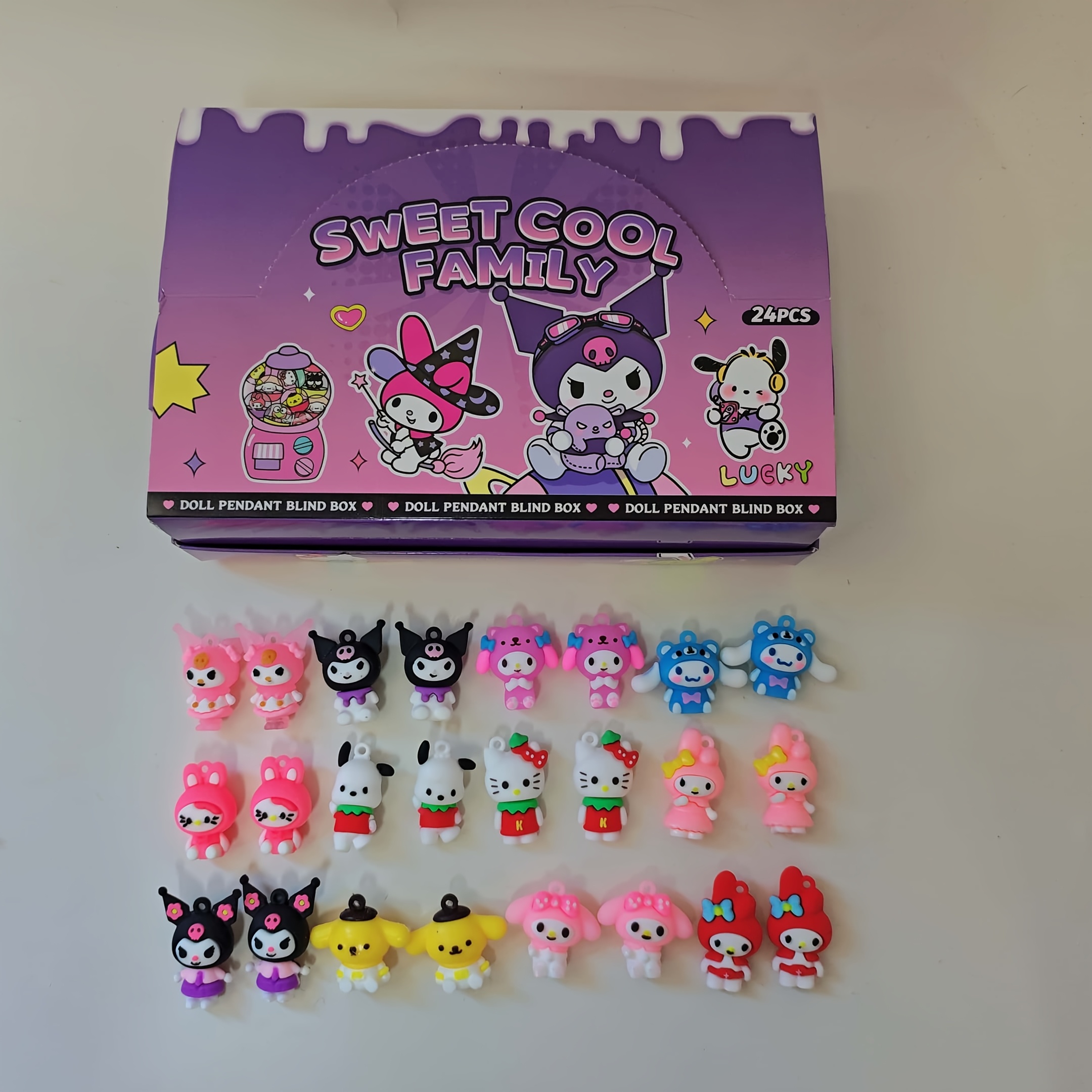 24pcs Keychain Set Includes Keychains, Hello Kitty Pendants, And Multi-functional Bag Hooks In Random Designs. Perfect As A Christmas Gift, New Year's Gift, Birthday Gift, Valentine's Day Gift