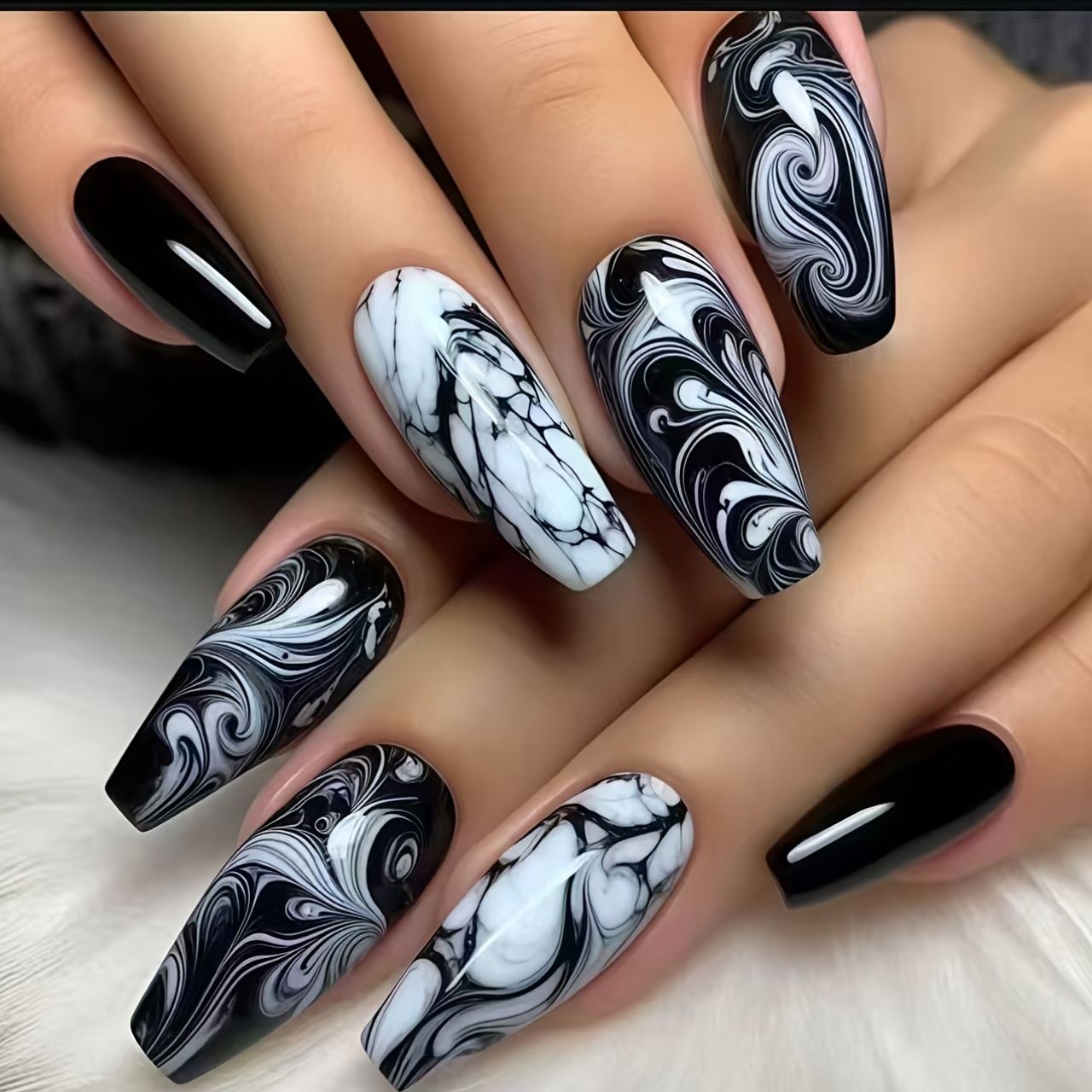 TEMU Ensemble de 24 faux ongles à coller, longueur moyenne, effet marbre fluide , ongles de ballet brillants, parfaits pour un look décoratif.