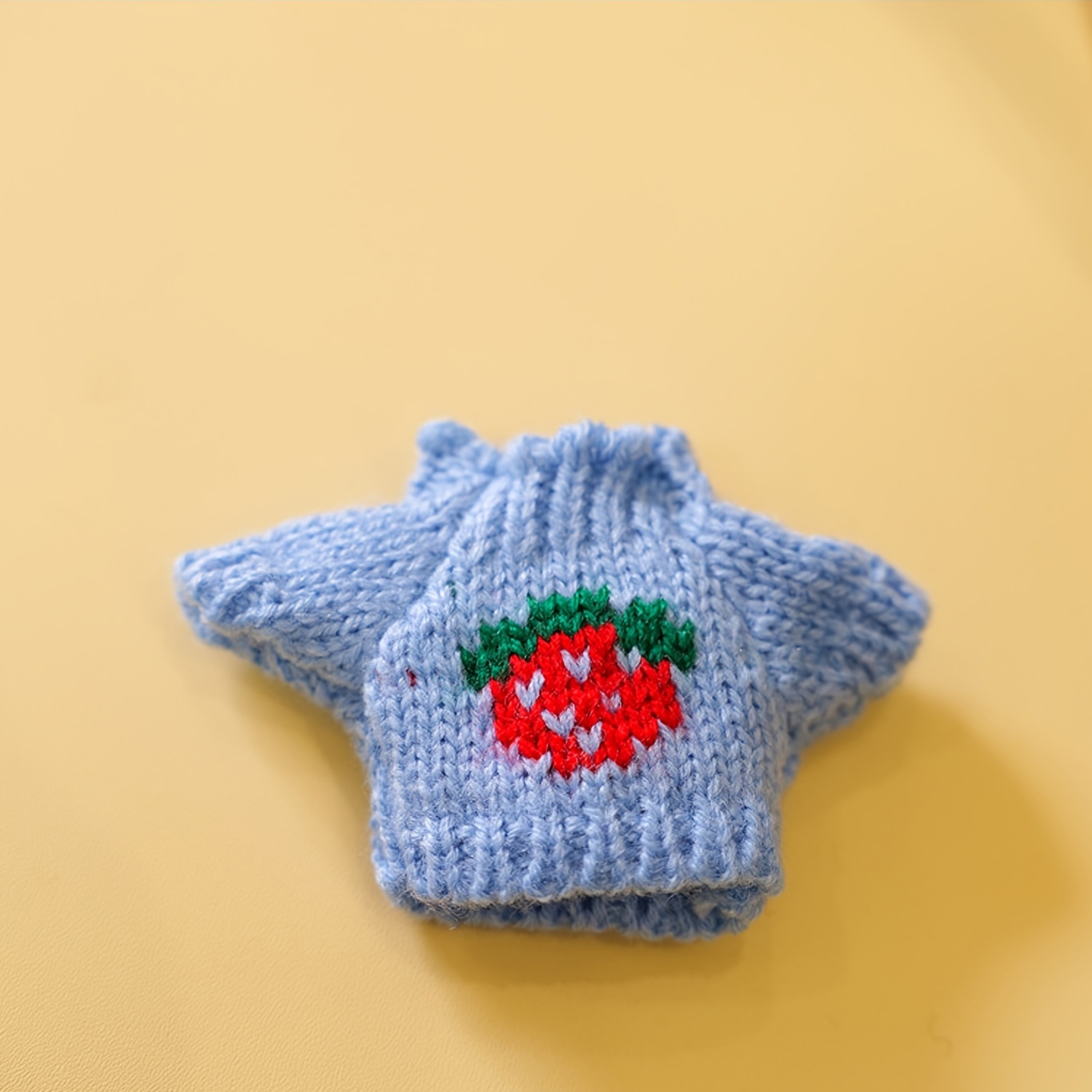 4pcs Mini Knitted Hamster Sweater, Strawberry Pattern