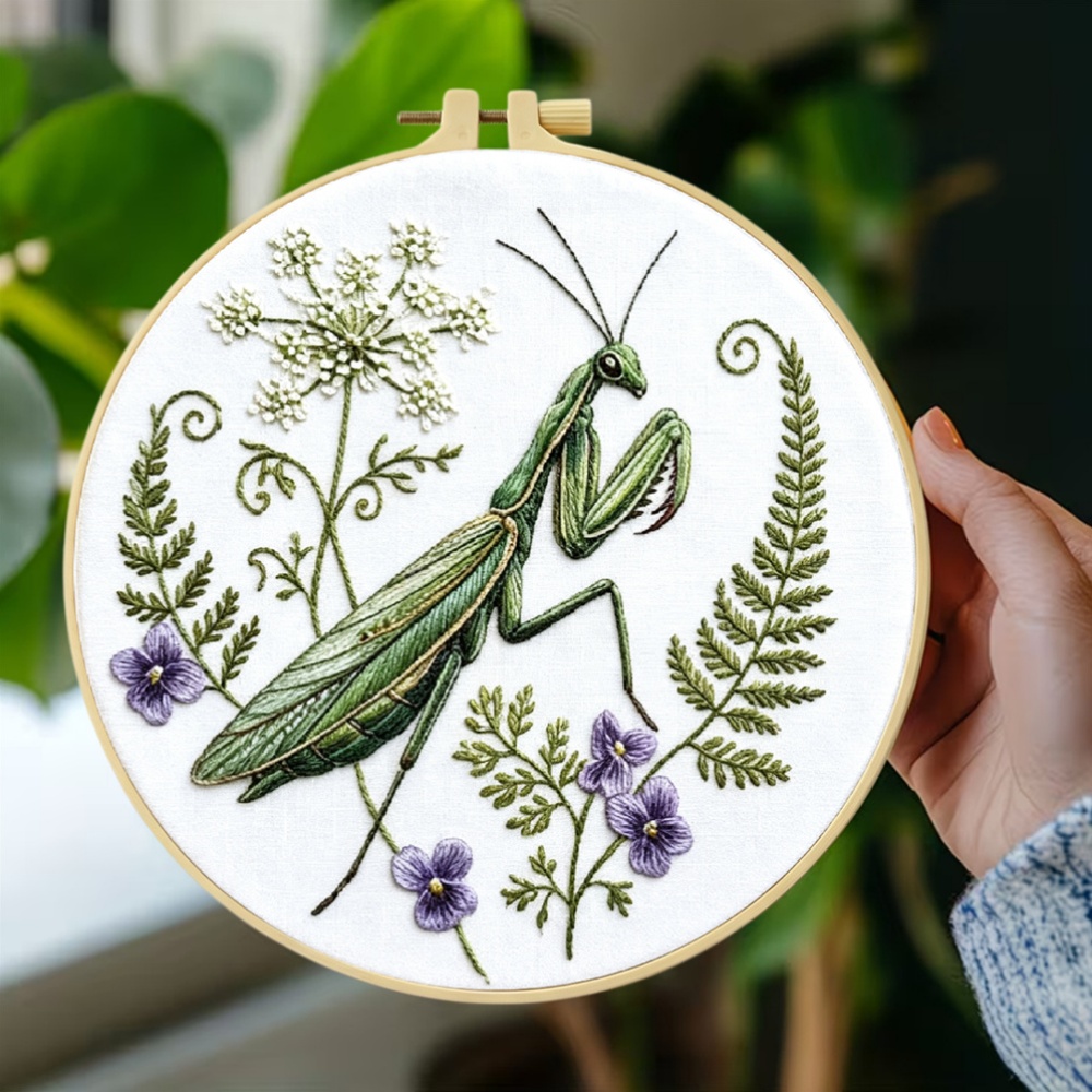 Mantis Insect Grass Pattern Handmade Embroidery Kit
