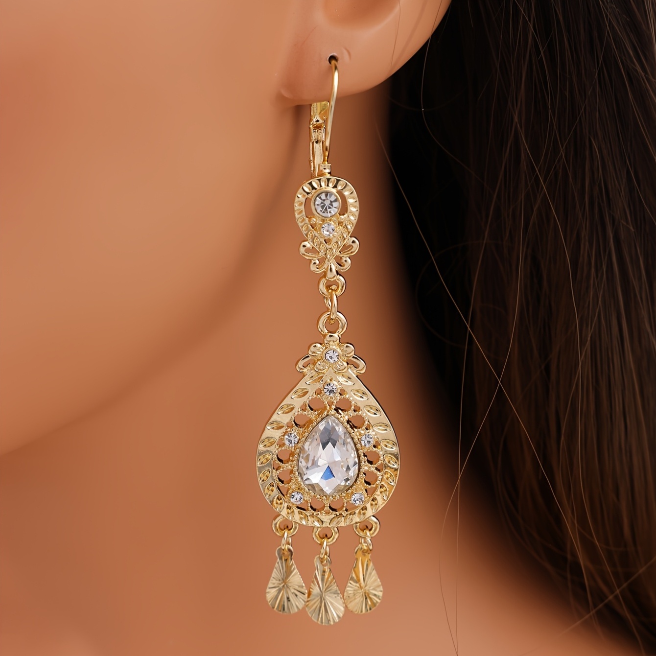 Women's Retro Alloy Hollow Water Drop Pendant Tassel Earrings
