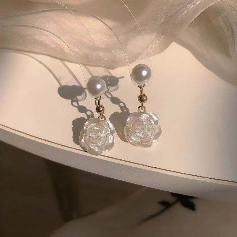 Women's Classic Metal Double-Layer Rose Petal Earrings