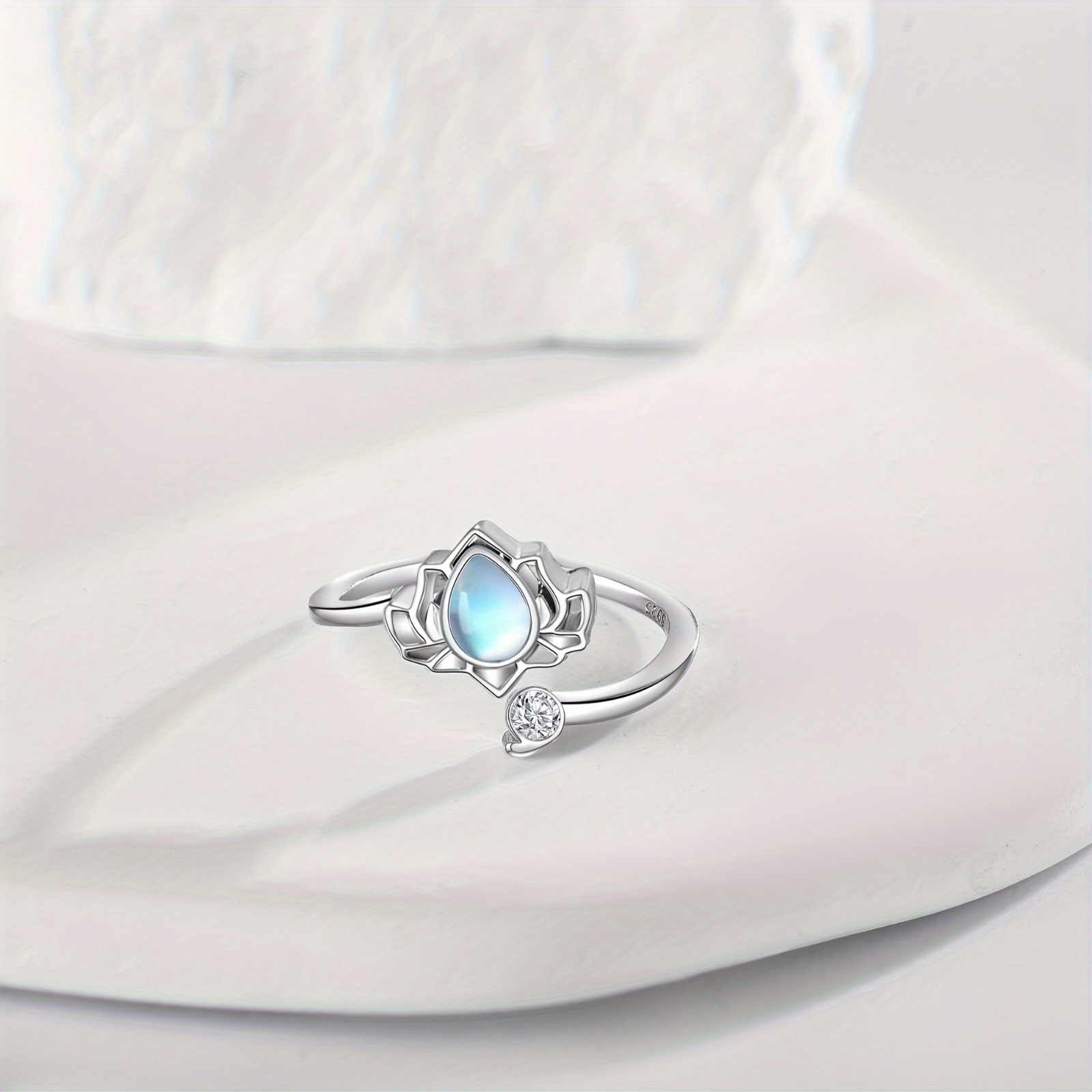 Women's 925 Sterling Silver Lotus Ring with Synthetic Zirconia & Moonstone