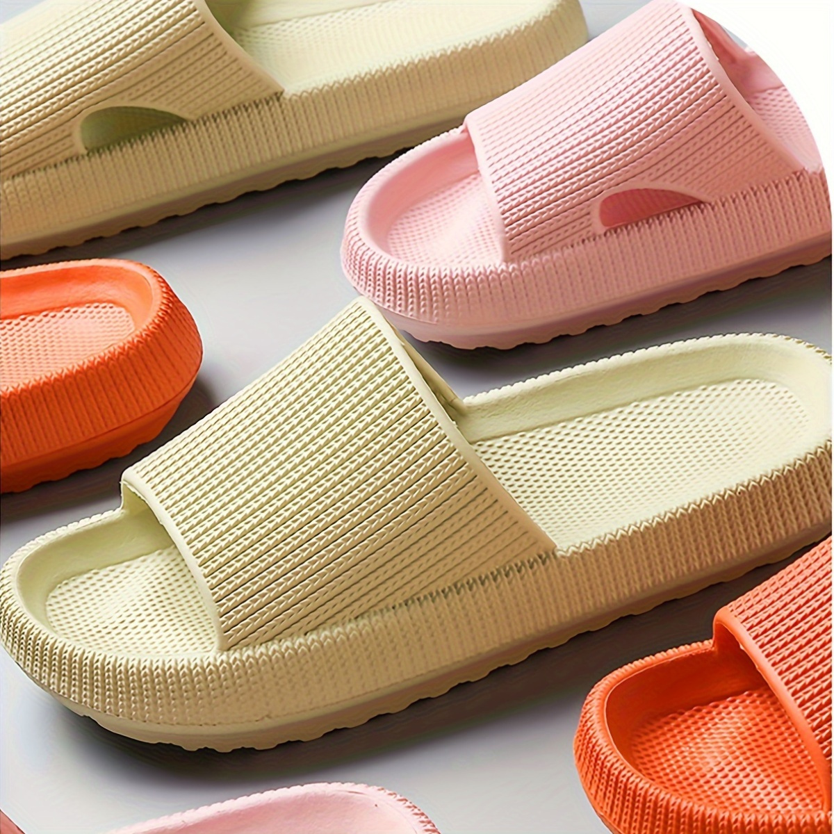 2024 New Fashionable And Versatile EVA Couple Slippers, A Variety Of Colors To Choose From, The Bottom Is Not Very Thick, The Wrapping Is Comfortable, Soft, Non-slip And Wear-resistant, Suitable For Wearing The Beach Outside The Bathroom At Home, Supermarket Improvements, Lighter, Thinner And More Comfortable, Simple Ins