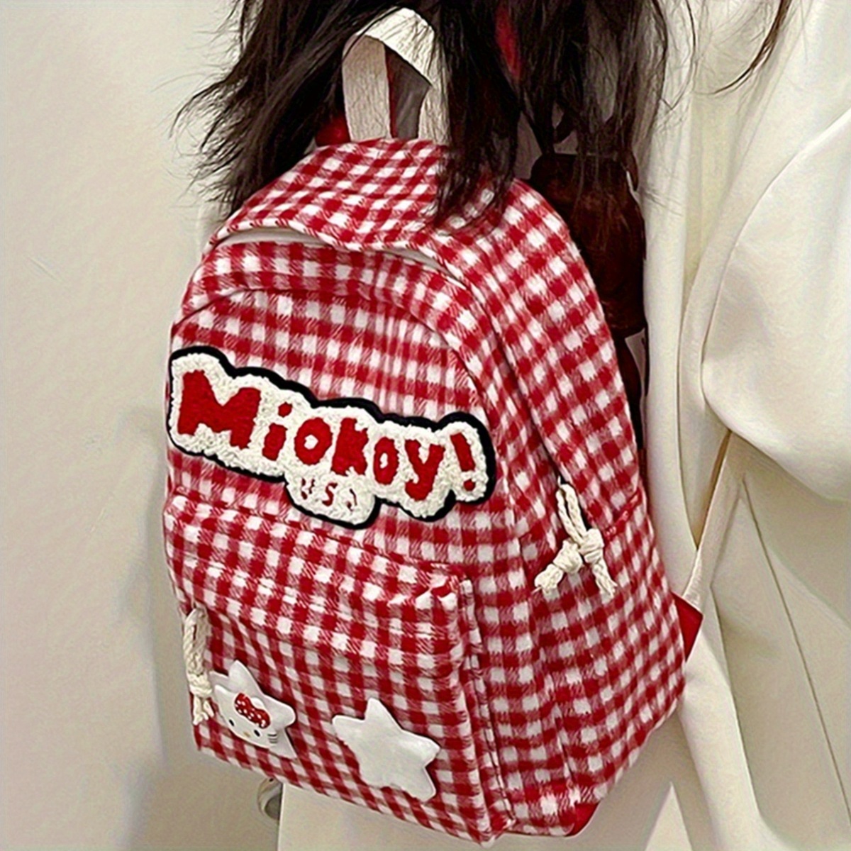women display picture 3