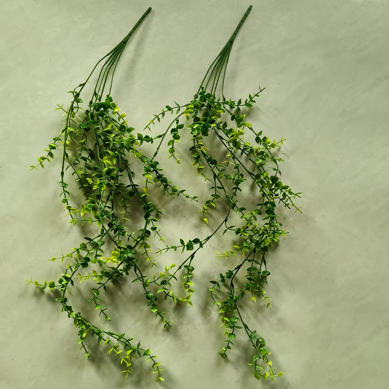 Artificial Hanging Plants, 2pcs Realistic Plastic Hanging Plants, Suitable For Indoor And Outdoor Decoration, Wedding Arch Decor, Garden Decor