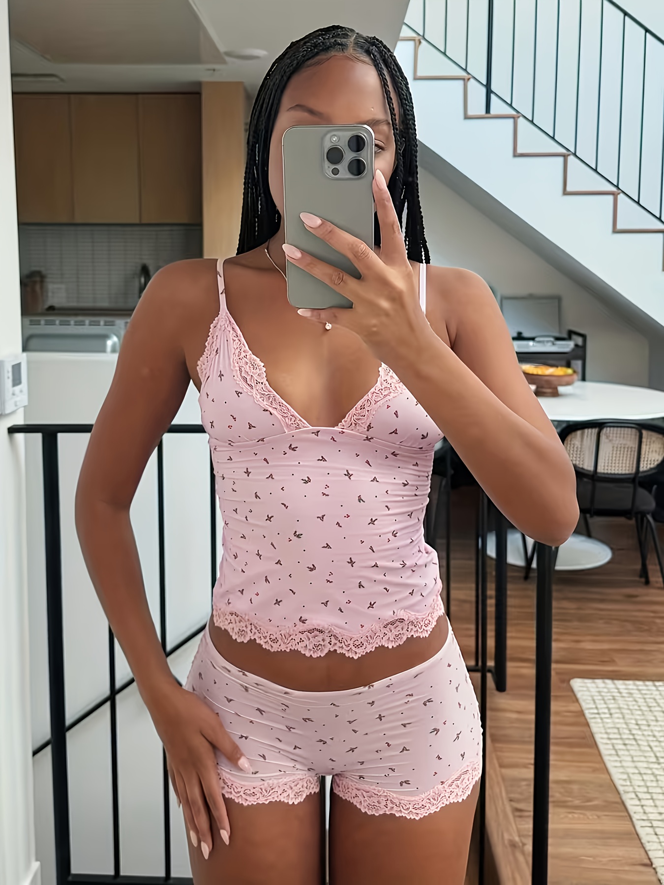 2pcs Women'S Pajama Set, Cute Girly Small Floral Lace Trim Adjustable Camisole Top, Body-Hugging Low-Waist Short Shorts, Outwear Fashion Casual Comfortable Breathable Home Wear Set