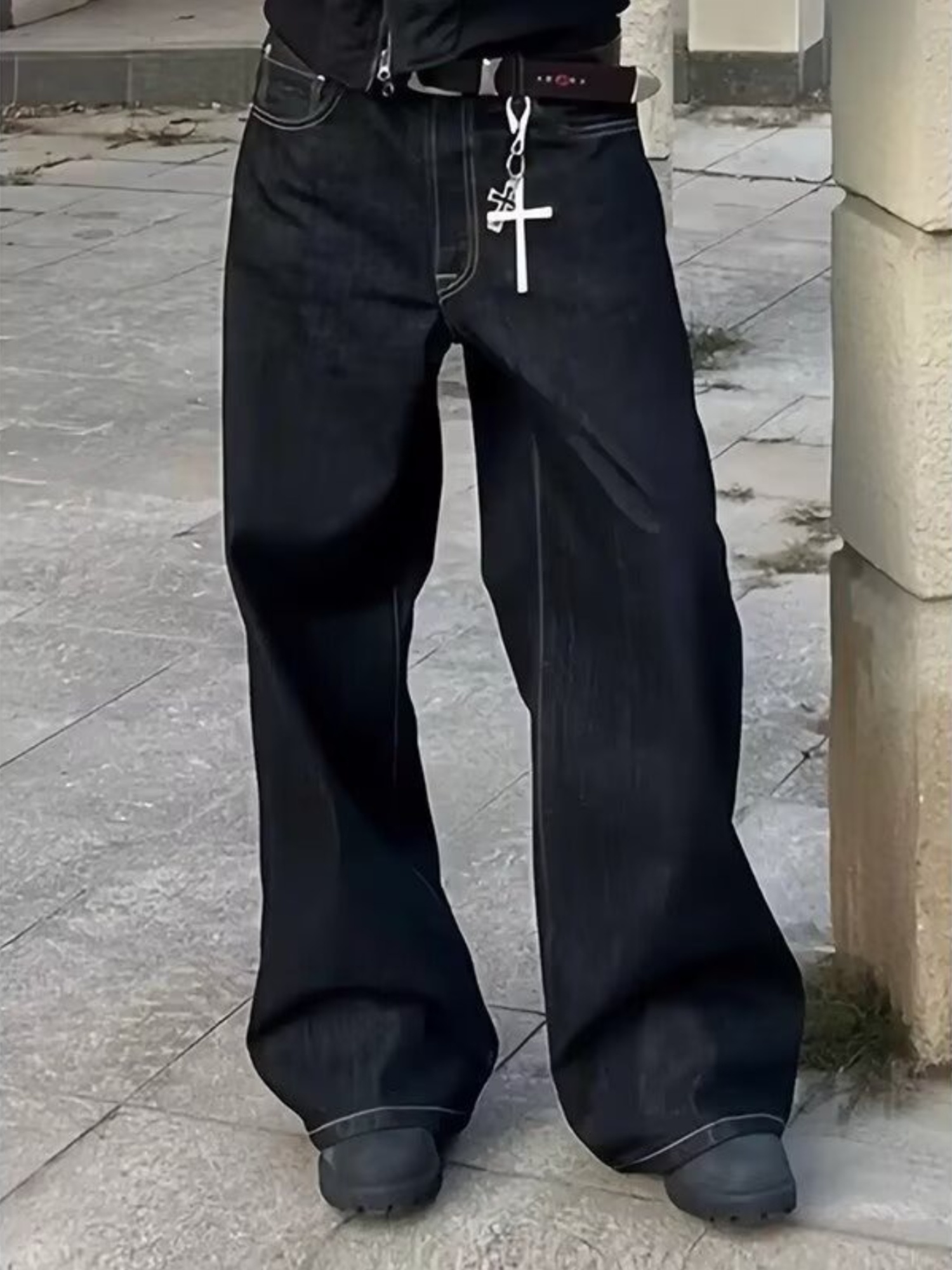 A New Stylish, Minimalist, Trendy, Artistic, And Chic Design, These Harajuku-Inspired Relaxed Jeans for Men Are Perfect for Casual Wear; They Offer a Loose Fit That Doesn'T Cling to The Legs