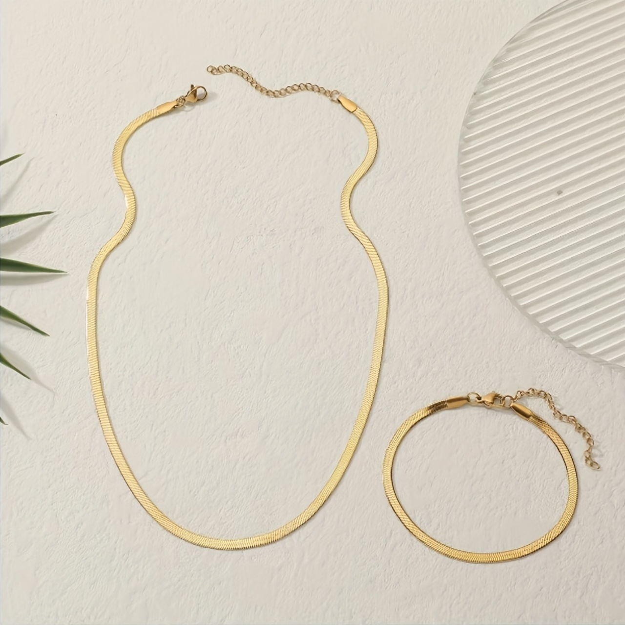 A Necklace + A Bracelet Set Stainless Steel Golden Color Clavicle Necklace Bracelet Chain Fashion Versatile Style