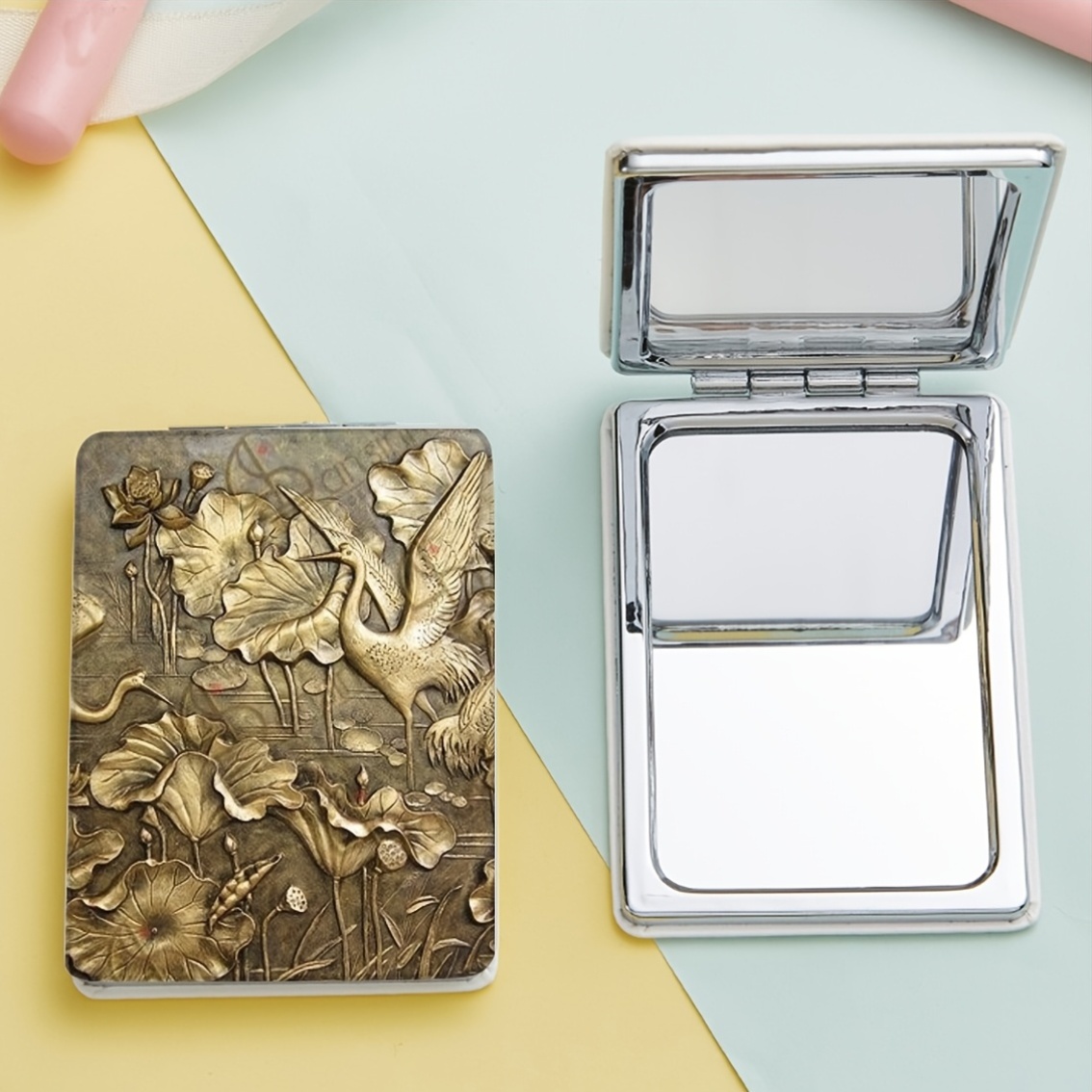 Stylish Rectangular Makeup Mirror with Golden Cranes Design