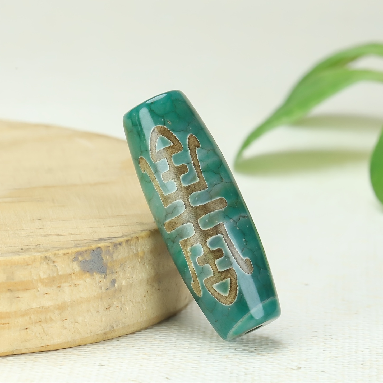 Green Dzi Agate Pendant with Spider Totem, Longevity Character
