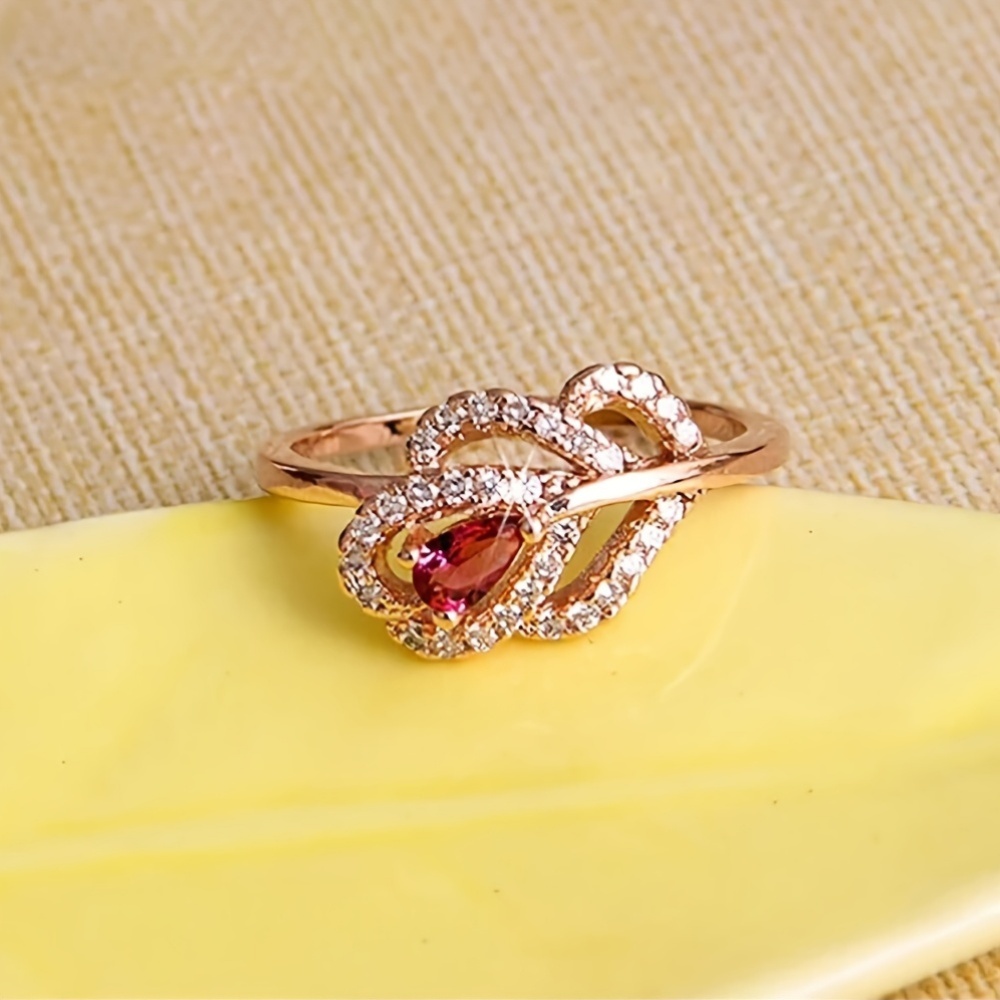 Women's Retro Dainty Feather Water Drop Shaped Zircon Ring