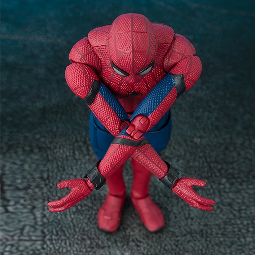 MARVEL Spider-Man Collectible PVC Statue With Backpack - Highly Poseable Action Figure - Desk Decor, Gift For Birthdays, Superhero Decorations, Party Decorations, Detailed Sculpt, Pop Culture Lovers