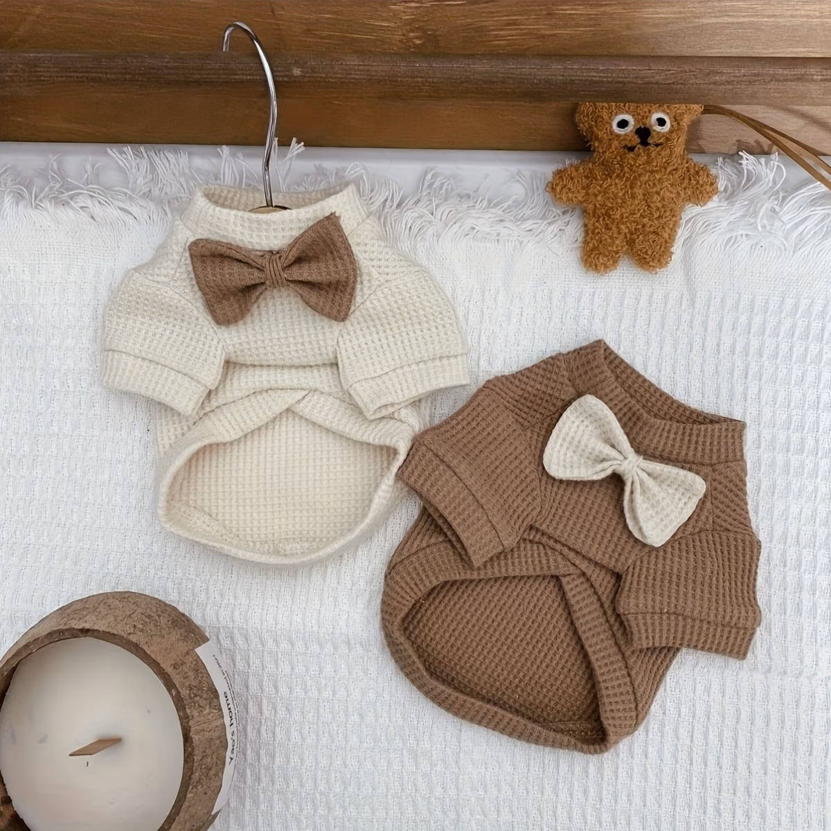 waffle patterned pet coat cute and elegant Product details 0