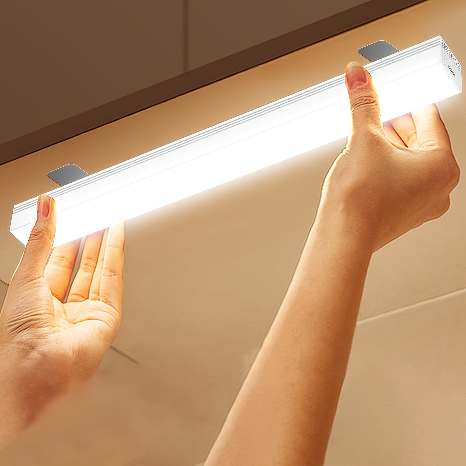 1-Pack Luz LED Inteligente con Sensor de Movimiento | Recargable, Montaje en Pared, Adecuada para Gabinetes, Armarios, Dormitorios, RVs y Escaleras, Plástico Duradero, Fijación Magnética, Iluminación Ajustable, Alimentación USB