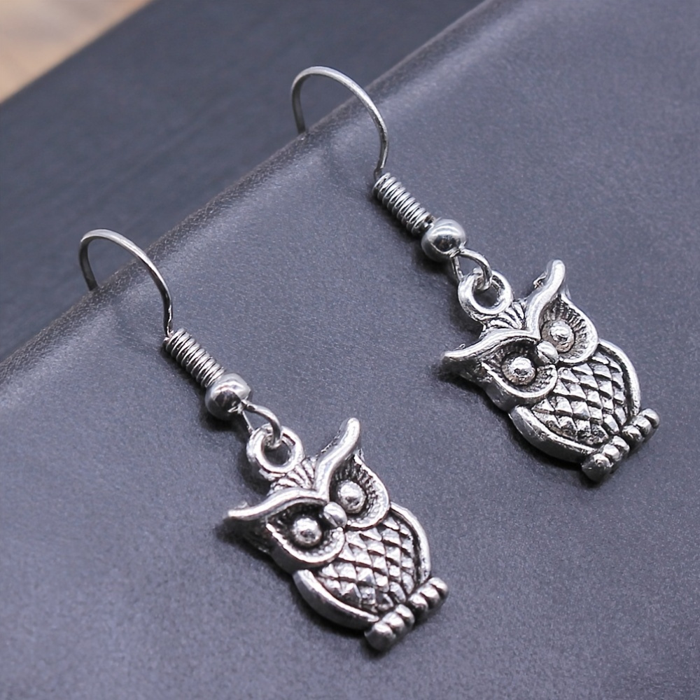 Women's Vintage-Style Owl Earrings