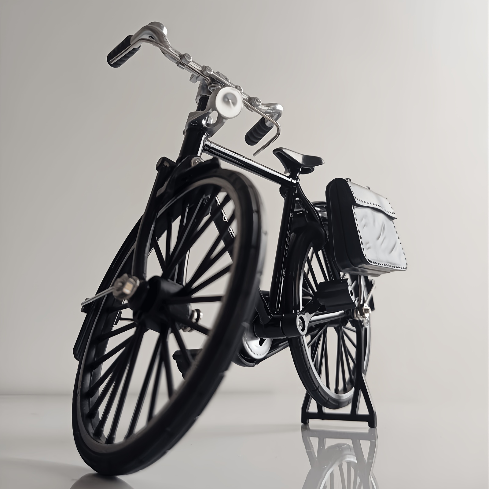 Modèle Réduit Vélo Tandem 1:16 - Alliage, 13,5 Cm - Miniature Collection, Décoration Maison, Cadeau - 10