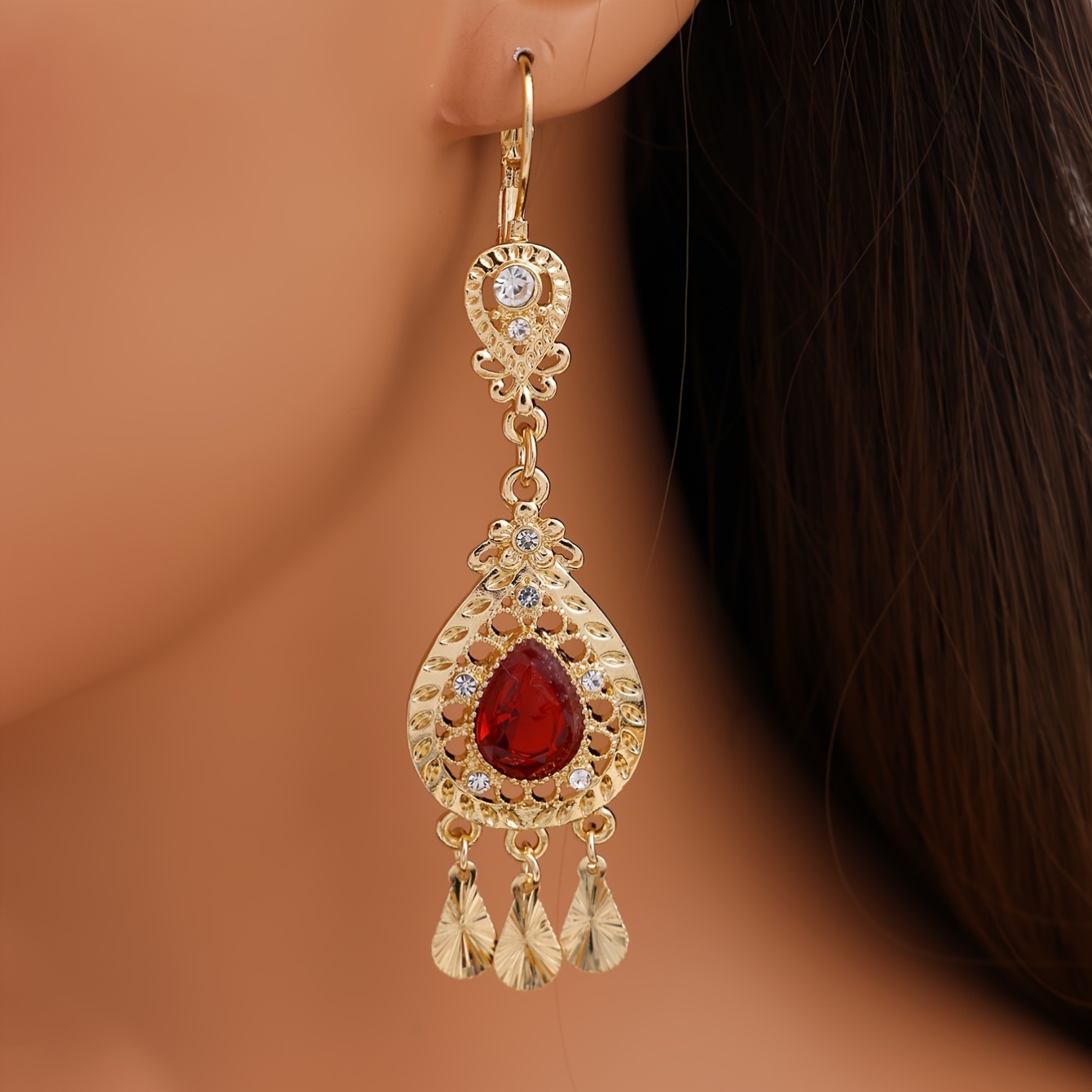 Women's Retro Alloy Hollow Water Drop Pendant Tassel Earrings