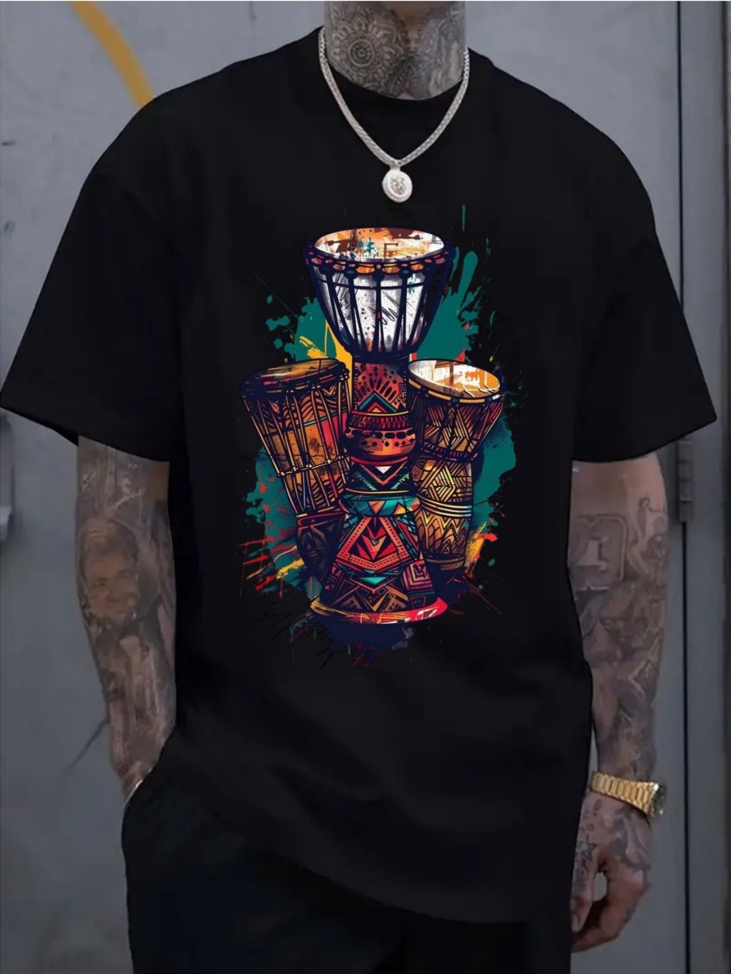 T-Shirt de Manga Curta Estilo Étnico Africano com Estampa 2D de Tambor 2