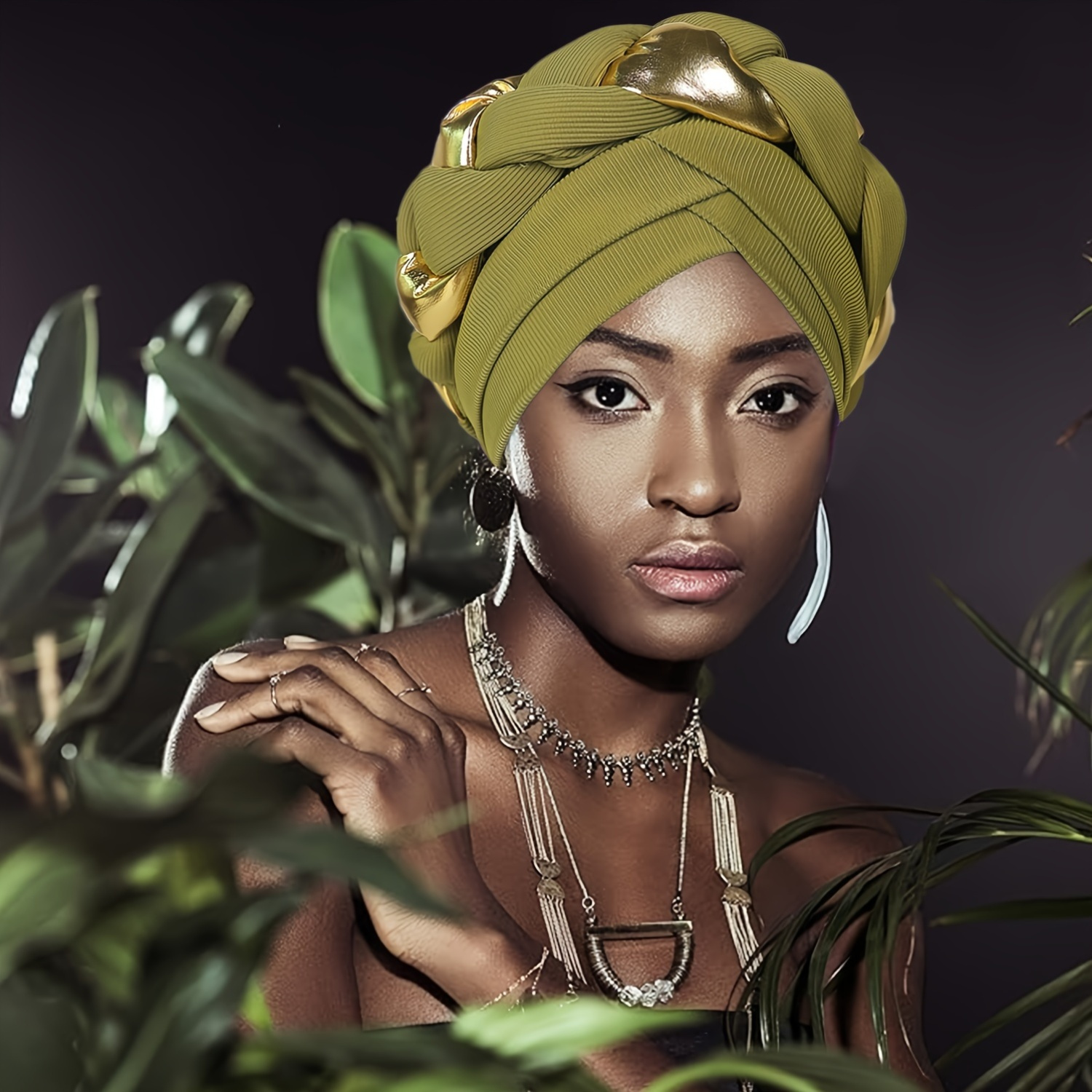 Turbante Artesanal de Estilo Exagerado com Nó 9
