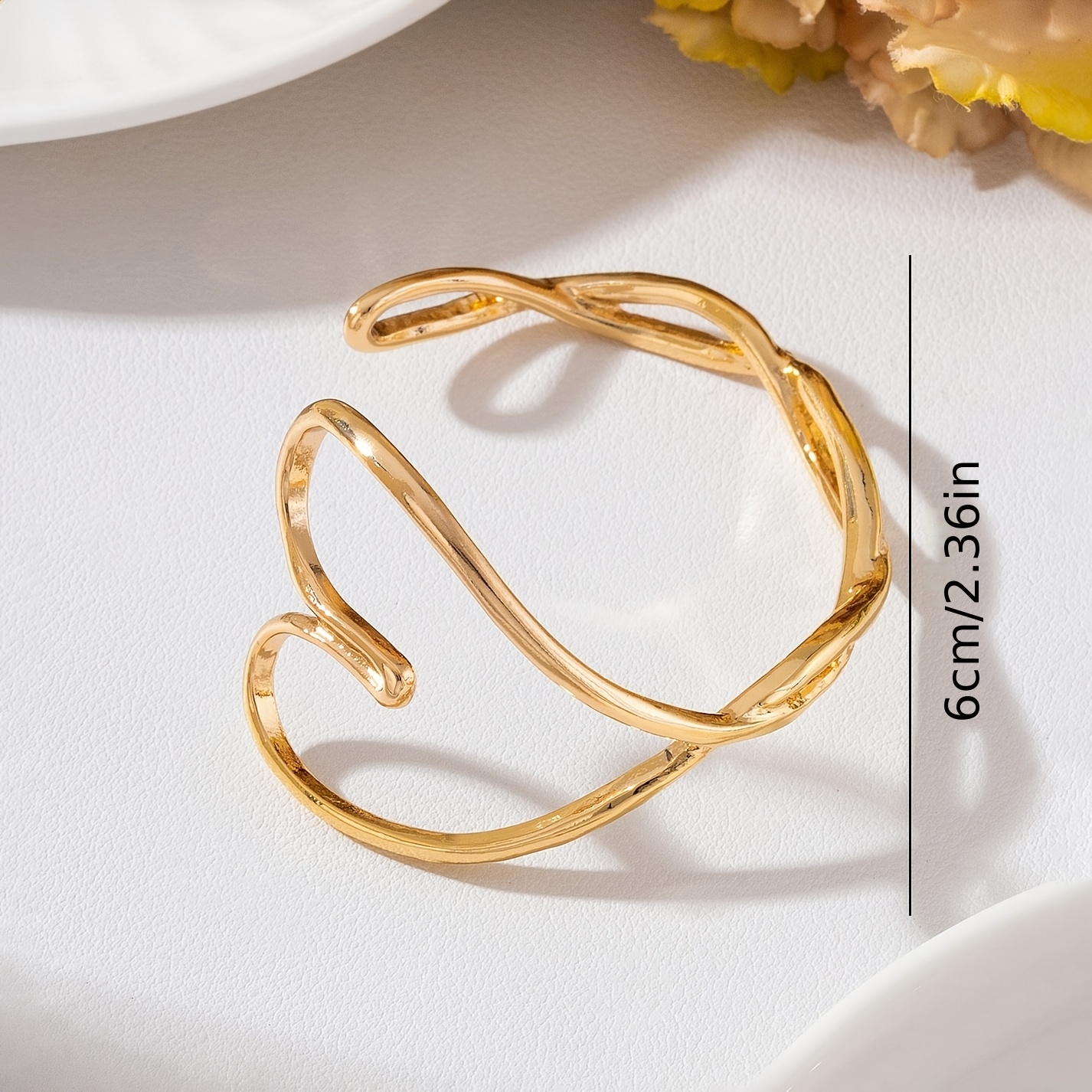 Women's Minimalist Hollow Heart Opening Bracelet