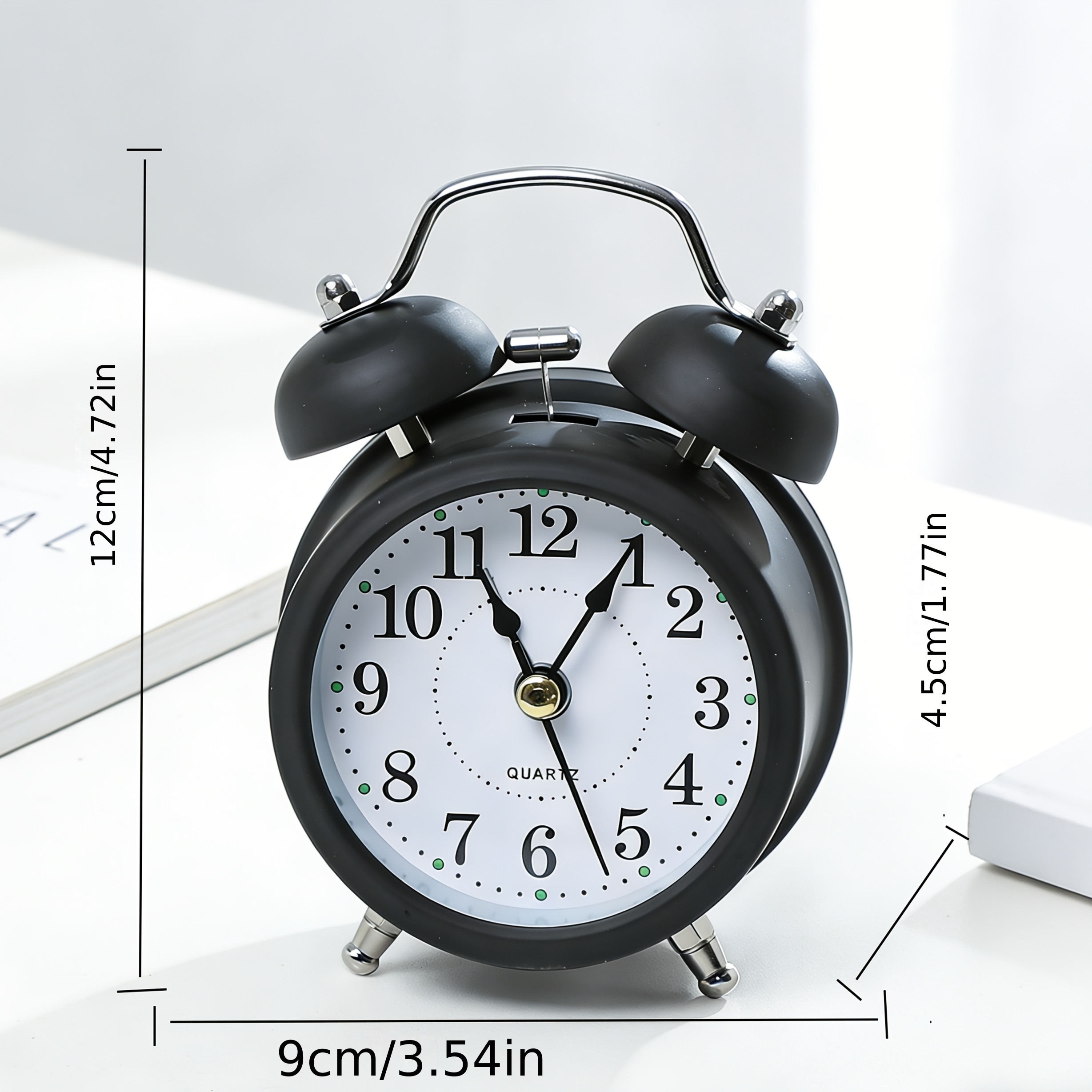 Retro Zvono Dekor Alarm Sat. Pogodan za učenje, spavaću sobu i kancelariju. Može se koristiti kao poklon. Može se koristiti i kao dekoracija.