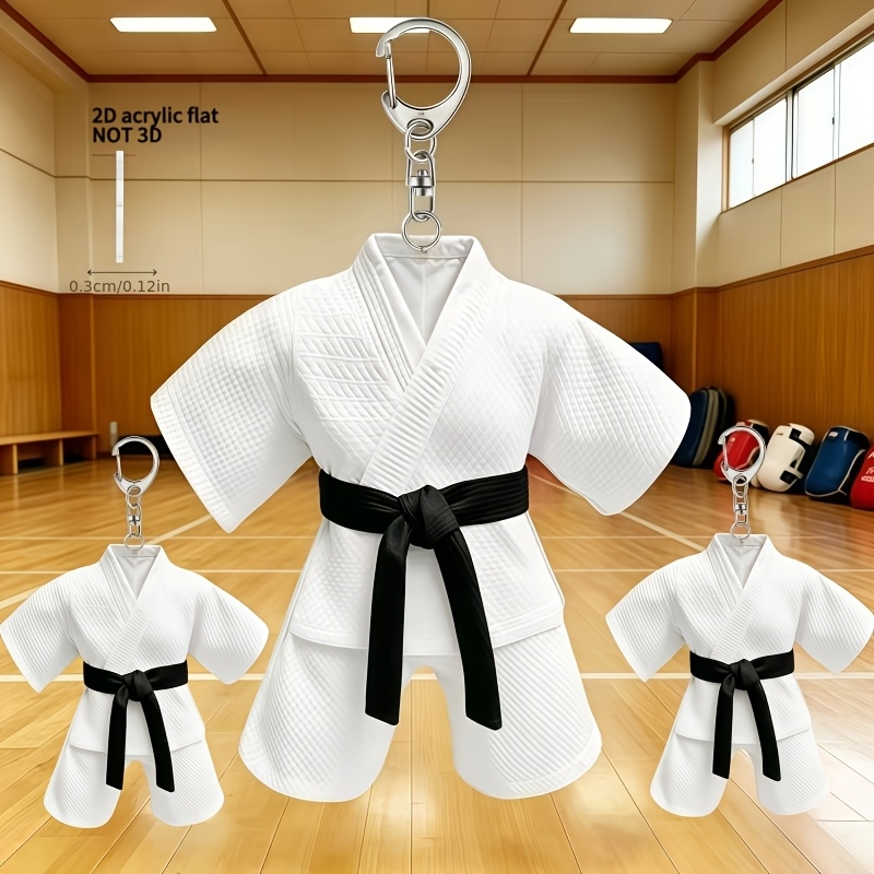 TEMU 2D Platte Mini Karate/Judo Outfit Sleutelhanger, Acryl Vechtsport Outfit Hanger Sleutelhanger. Decoratieert Perfect Telefoons, Auto's, Rugzakken
