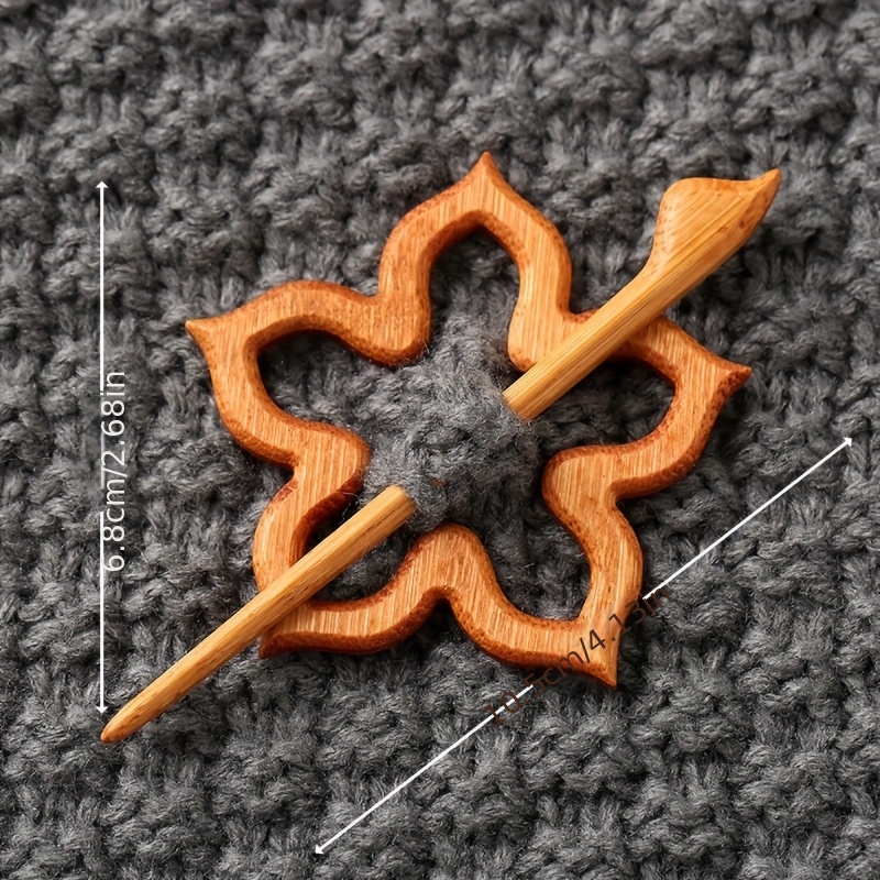 Image of 1pc Cute Wooden Brooch Scarf , Applicable, Suitable For Clothing, Bags And Hats Decoration