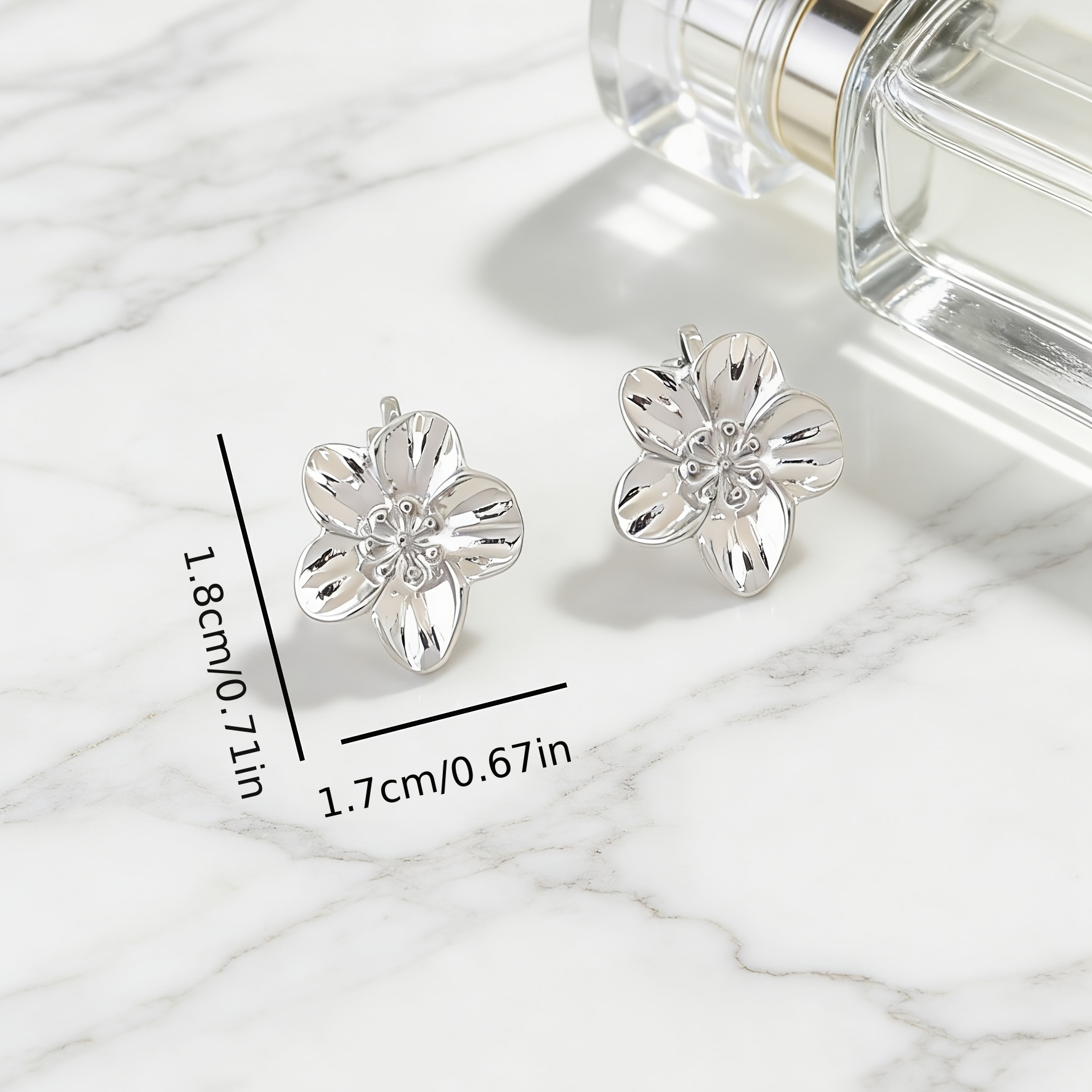 Women's Stylish Hypoallergenic Flower Ear Clips, Non-Pierced