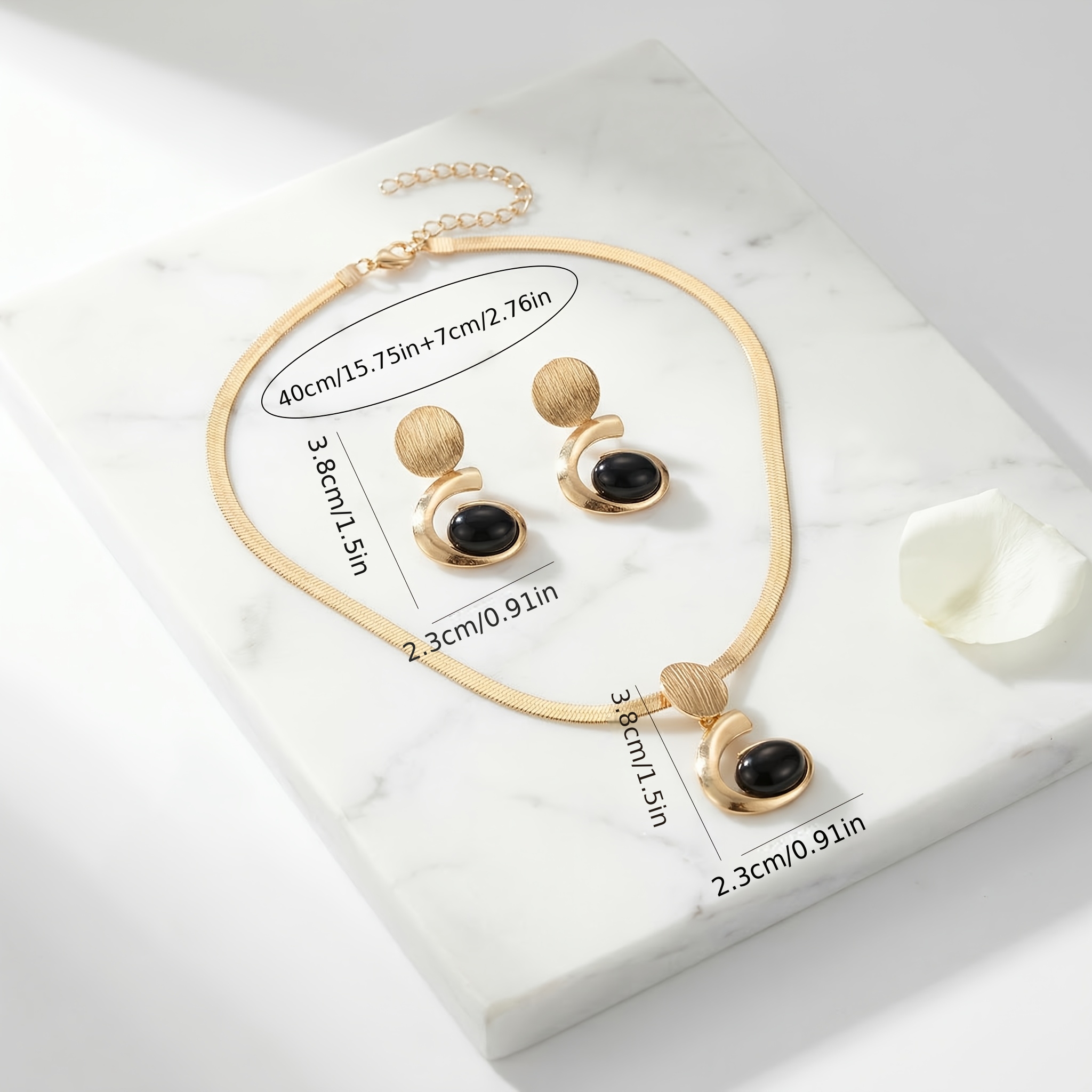 3pcs Geometric Oval Comma Pendant Necklace and Ear Studs Set