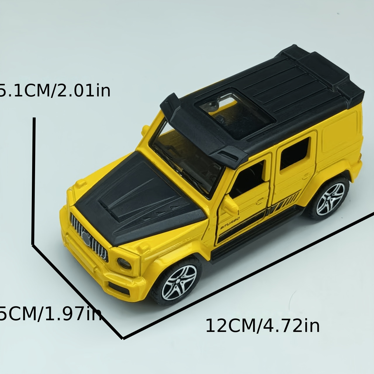 Collectible SUV Model Off-Road Vehicle Alloy Material Pull Back Function Boy Toy Gift, The Main Driver And Passenger Seats Can Open The Front Hood And Trunk Can Be Opened, a Gift for Children Is Very Suitable
