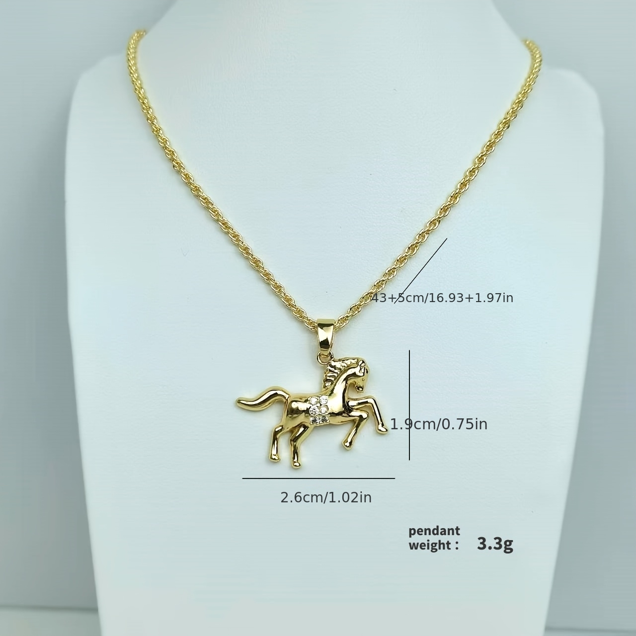 TEMU Un collier chic avec pendentif doré de pierres de , présentant un design de cheval et une chaîne torsadée unique