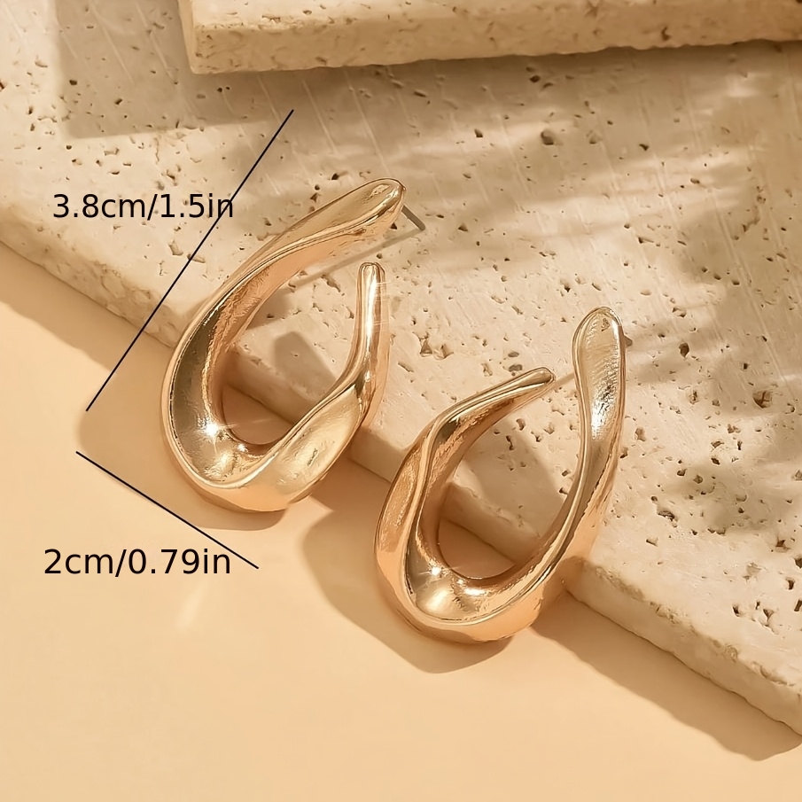 Minimalist Teardrop Earrings for Daily Wear