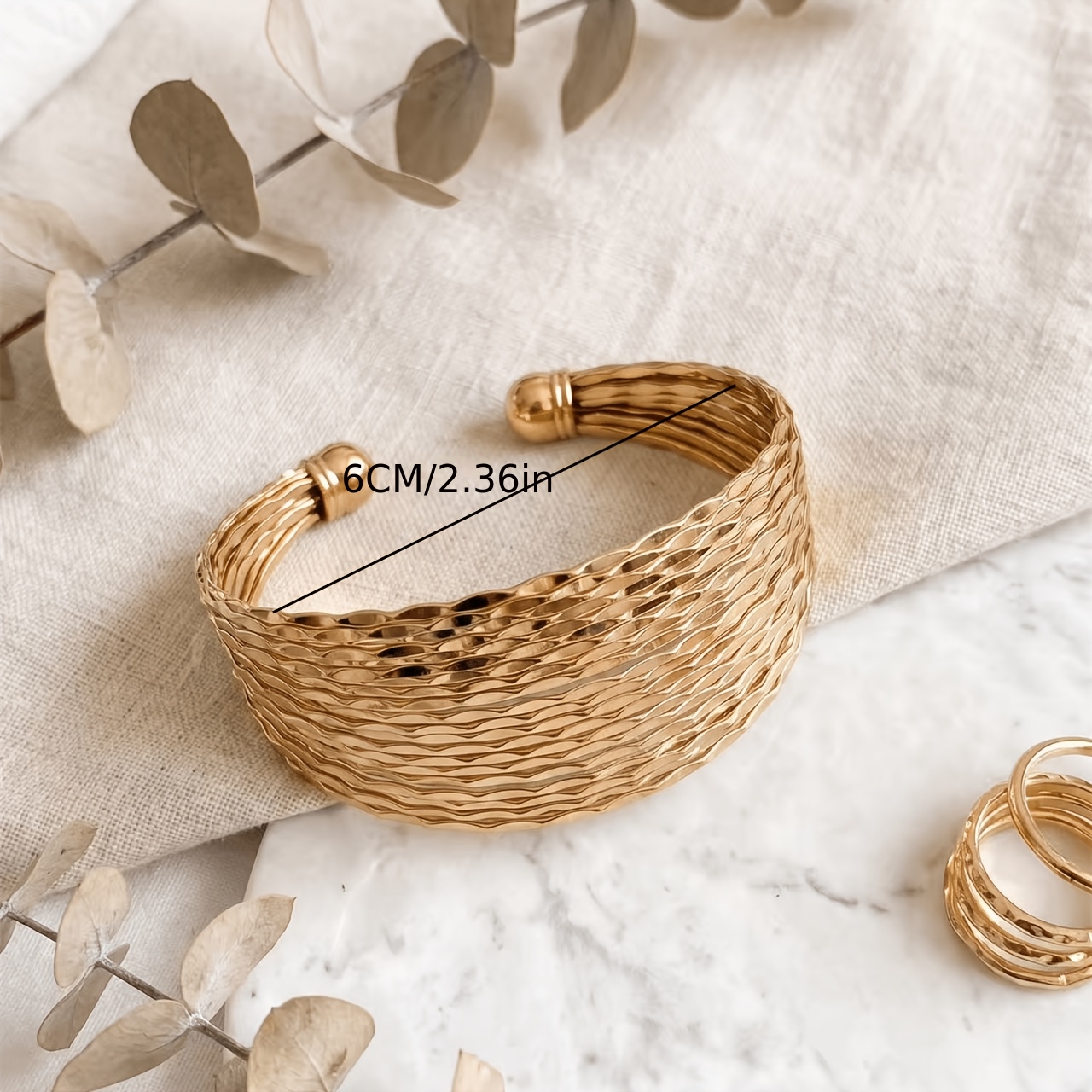 Retro Elegant Wavy Multi-Layer Wide Open Bangle