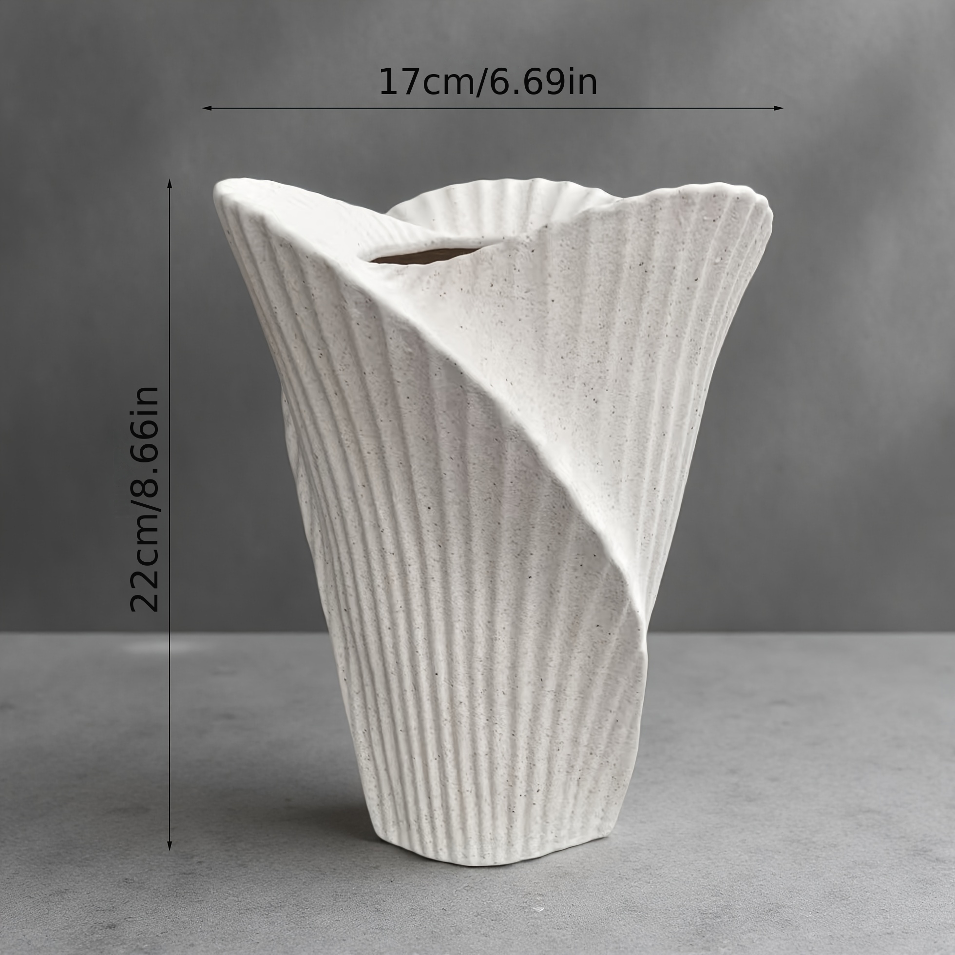A New Ceramic Vase, Decorative Vase, Ornamental Vase with a Frosted Beige Finish, Featuring Unique Line Designs. Suitable for Modern Home Decor, Simple and Stylish, Ideal as a Tabletop Vase or Handmade Vase. Perfect for Home Decoration, Holiday Gifts