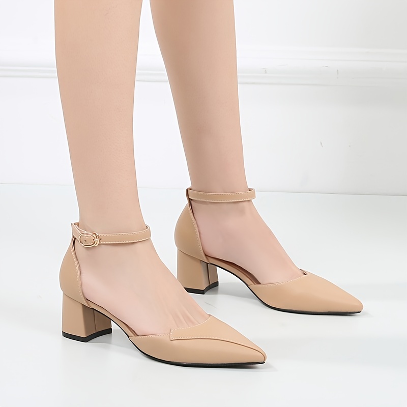 Low on sale cut pumps