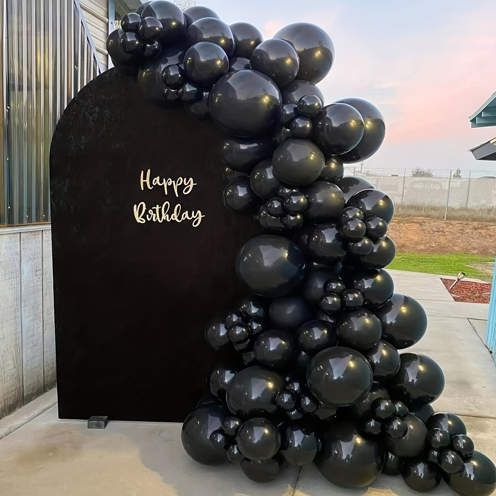 Arche de Ballon Noir et Or - 60 ballons - Décorations Anniversaire