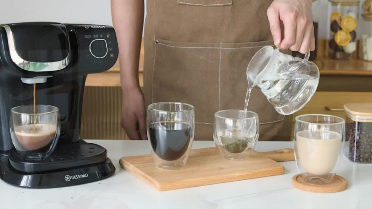 Seis vasos térmicos de vidrio con doble pared para tomar el café