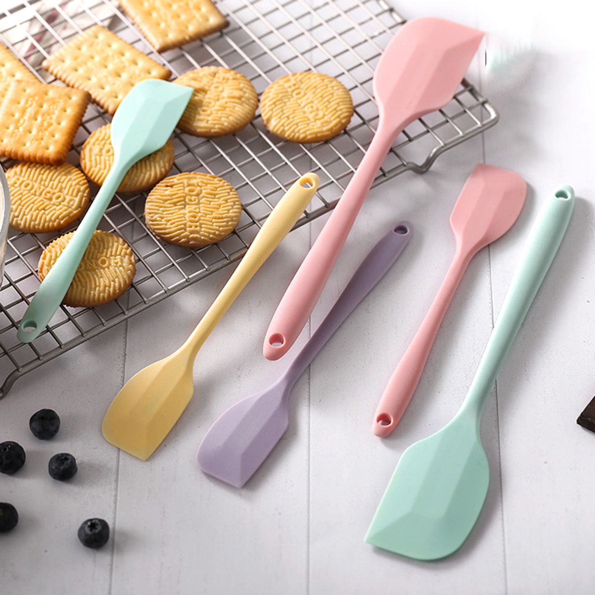 1pc Silicone Resin Spatula, Cream Scraper Convenient For Baking, Cooking,  Heat Resistant And Non-stick, Essential Kitchen Utensil, Baking Tool