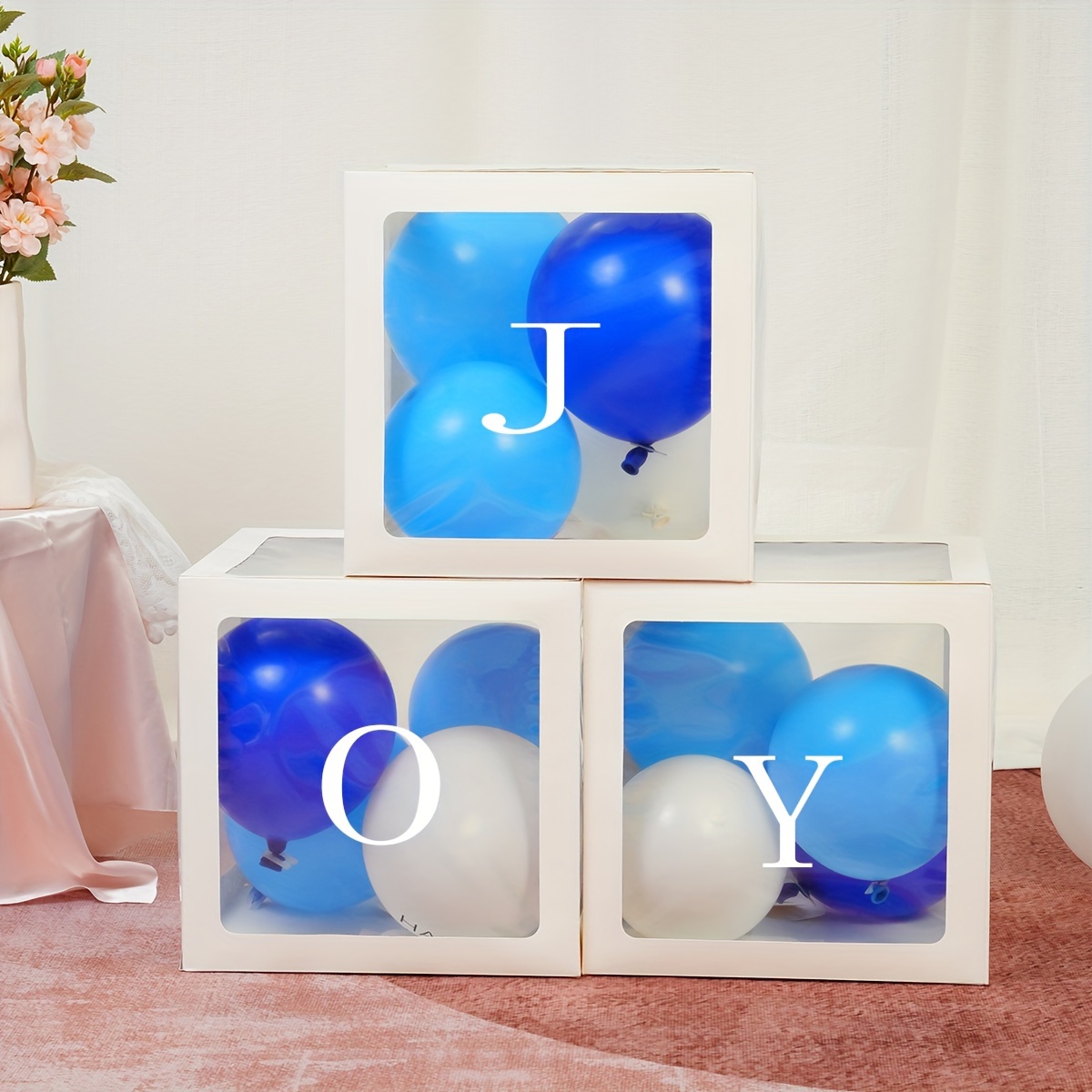 CAJA DE GLOBOS Diseño compuesto por 3 globos grandes, 3 globos medianos y 2 globos  pequeños en caja de ma…