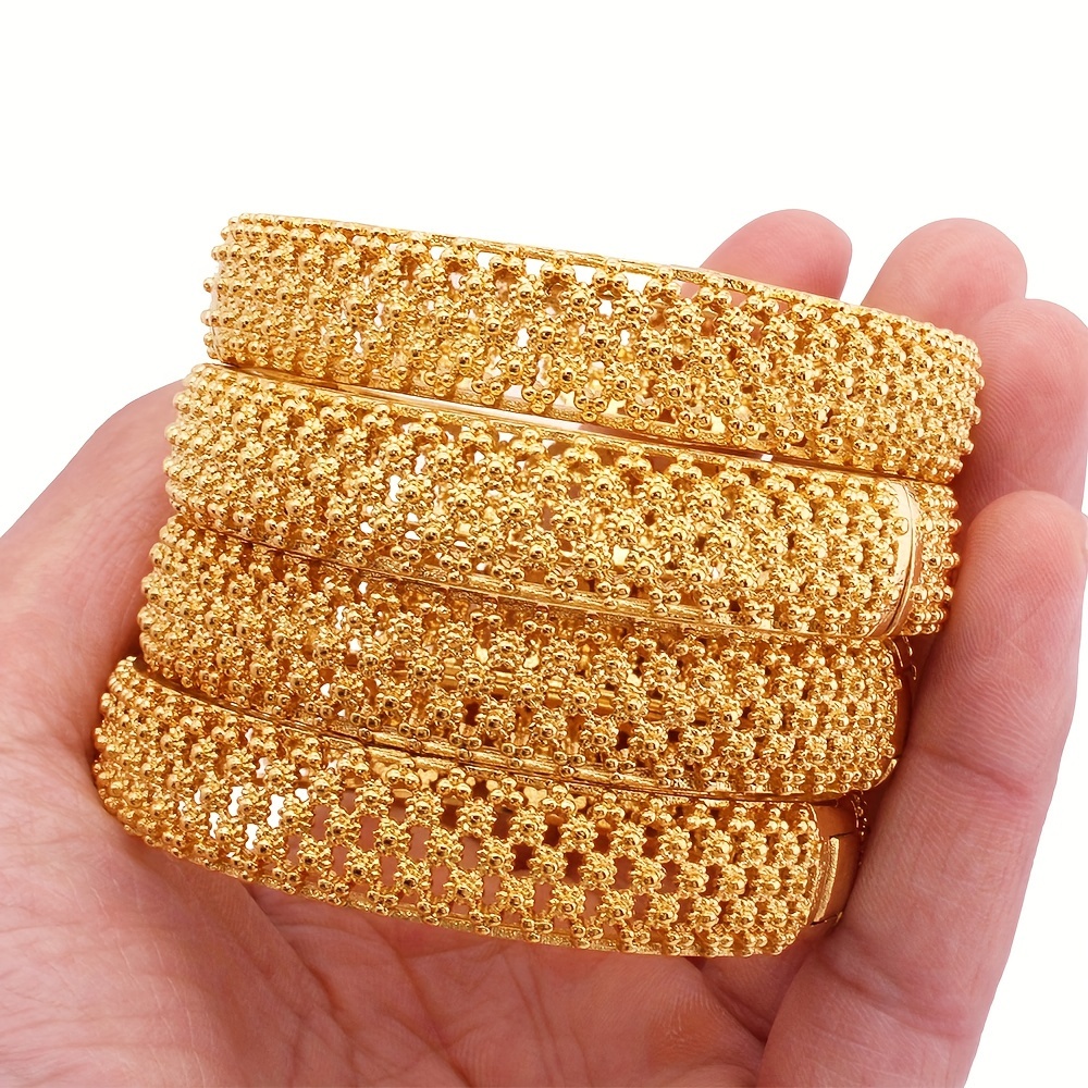 Fat gold 2025 bangles designs