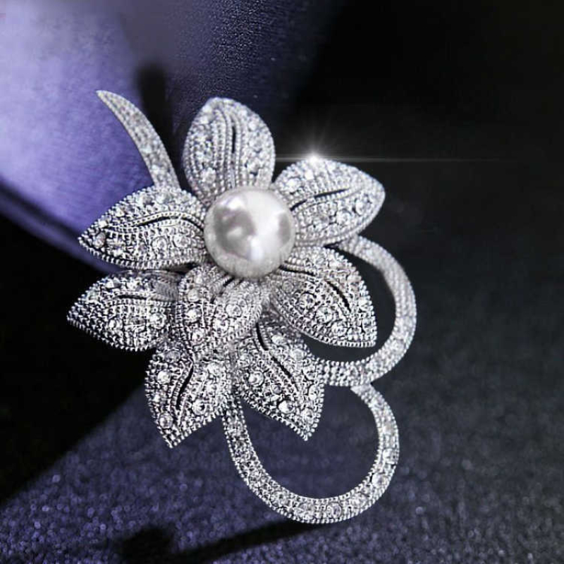 1PCS Pearl Crystal Scarf Ring Korean Style Brooch Pins Shawl Clip Women  Scarf Buckle Trendy Vintage Rhinestone Flower Brooch - AliExpress