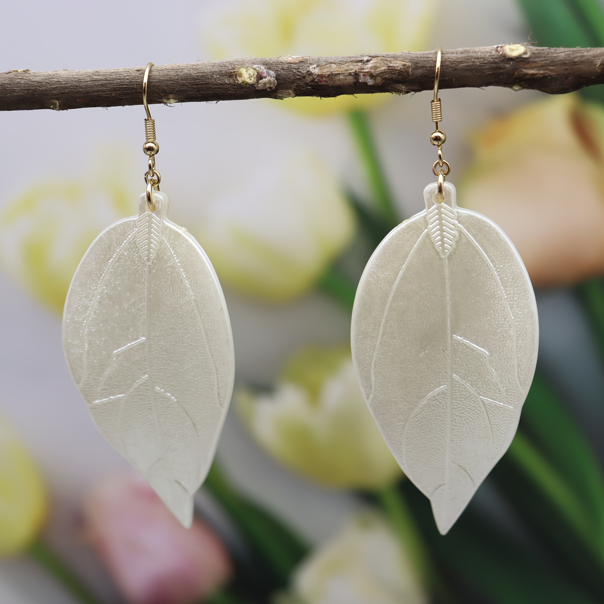 Pendientes de Hoja de Ginkgo en Cuero | Enganches de Plata de Ley |  Artesanía a Mano