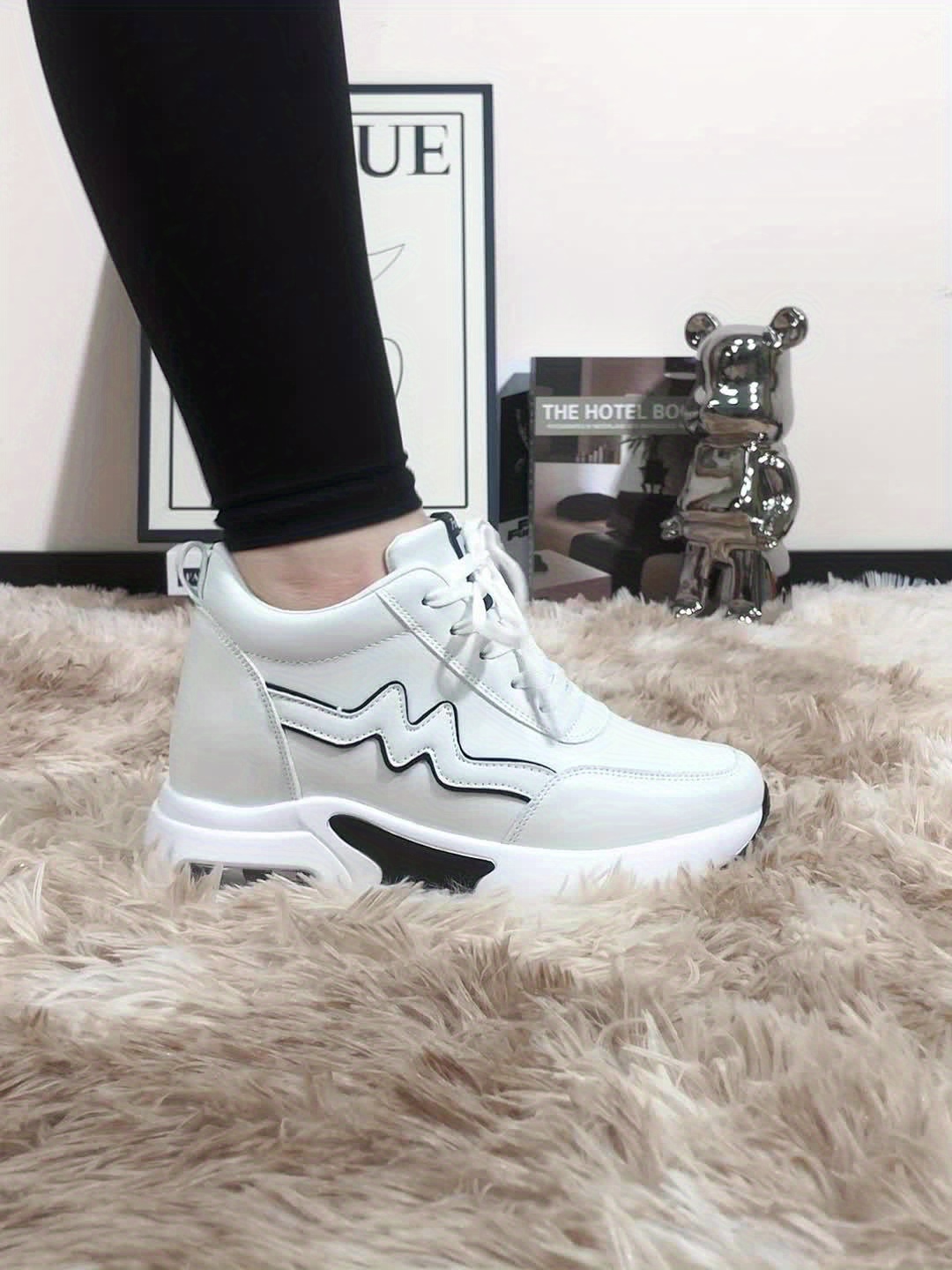 Tenis blancos clásicos gruesos para mujer SOSENFER - Zapatos cómodos y transpirables con aumento de altura oculto, tenis casuales con cordones para todas las estaciones, zapatos lindos - Imagen 6