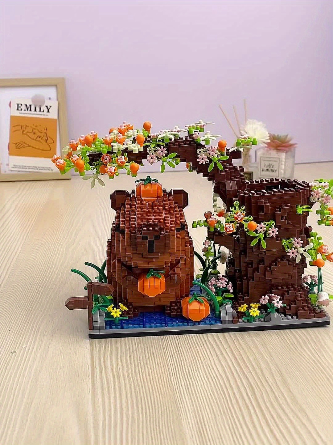 1800pcs Kapibara Pen Holder Building Blocks Set DIY Assembly Toy