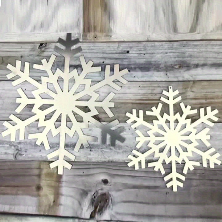 1pc Wall Hanging Metal Snowflakes, Christmas Decoration Xmas Decoration  Metal Wall Art Winter Decor Snow Flakes Christmas Indoor Outdoor Decoration  Li