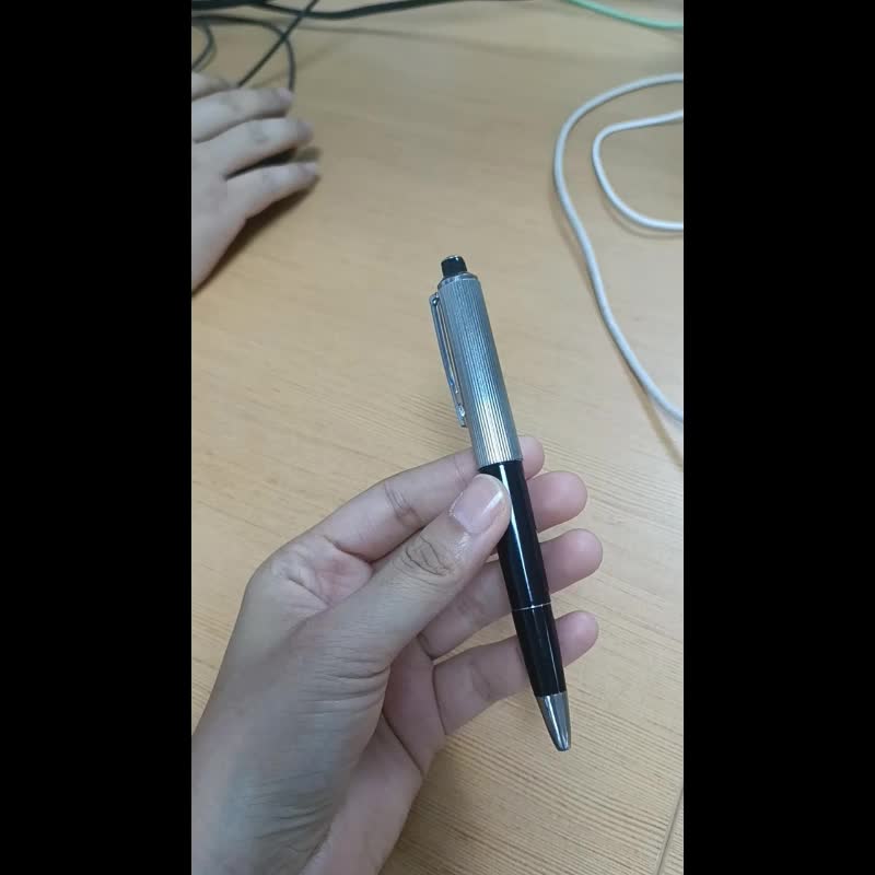 Loftus | Shock Pen Prank