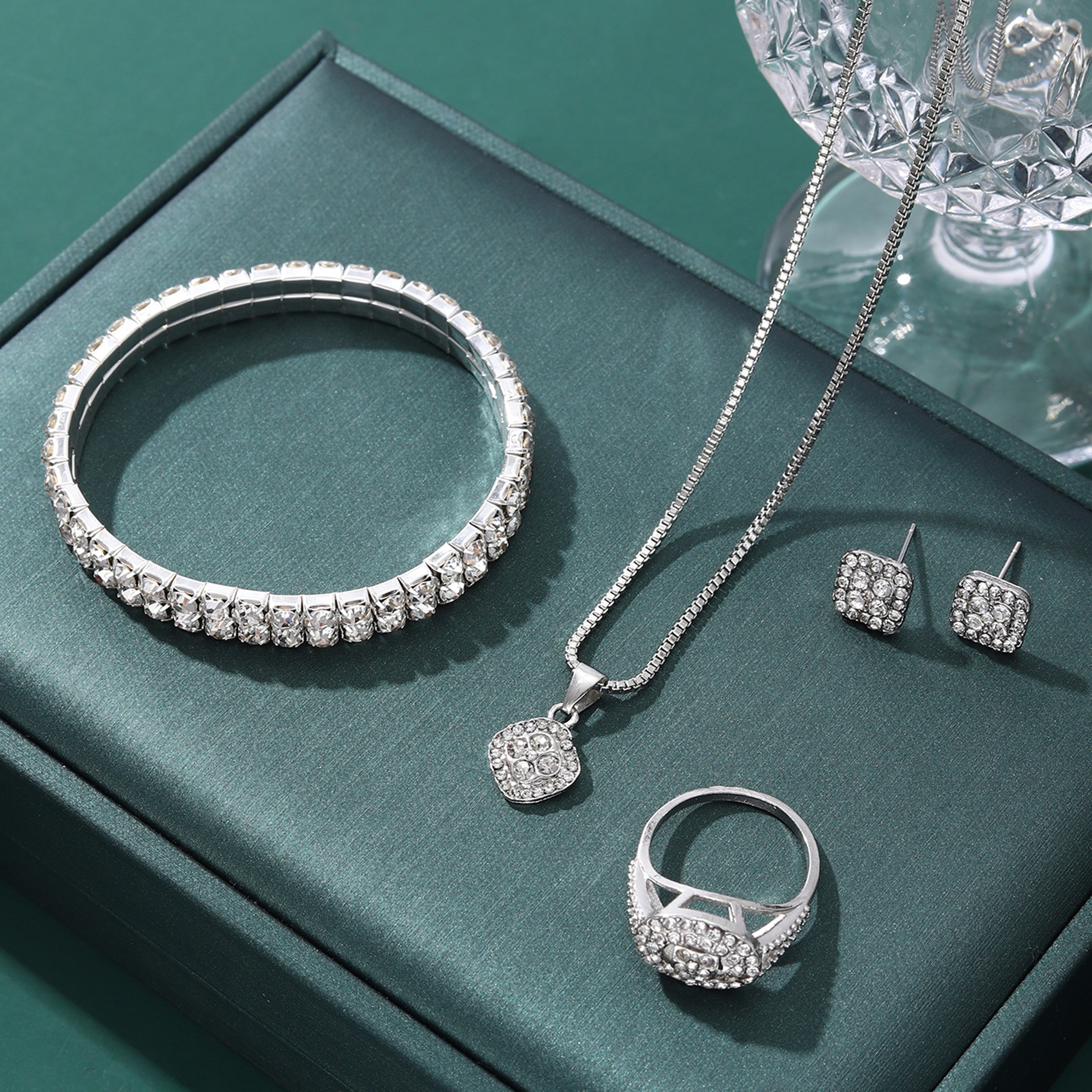 Emmaya Classic Crystal Beads Friendship Bracelet White Zircon Adjustable  Jewelry For Women Charming Cheap Dress-Up